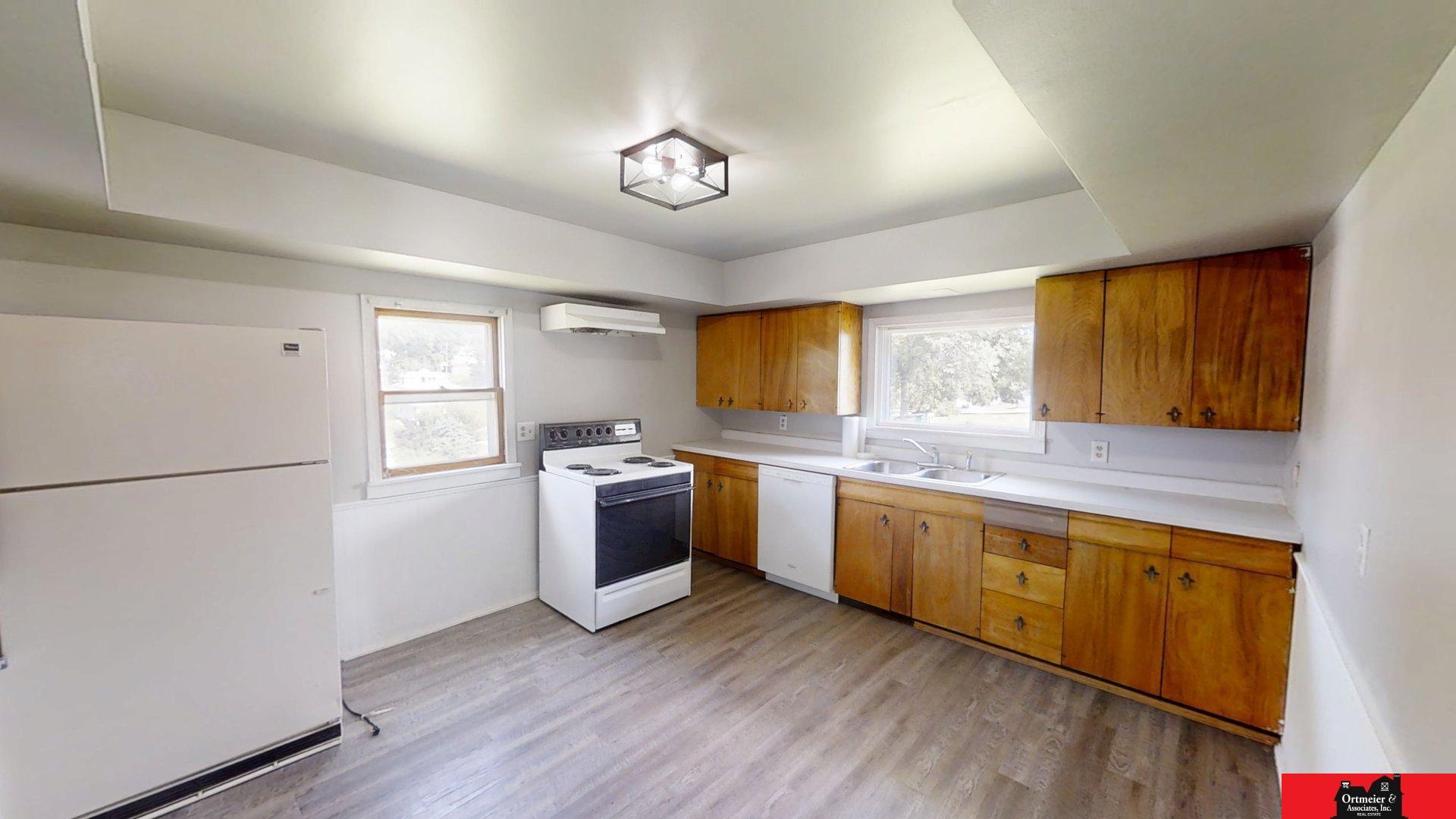 808 G Avenue