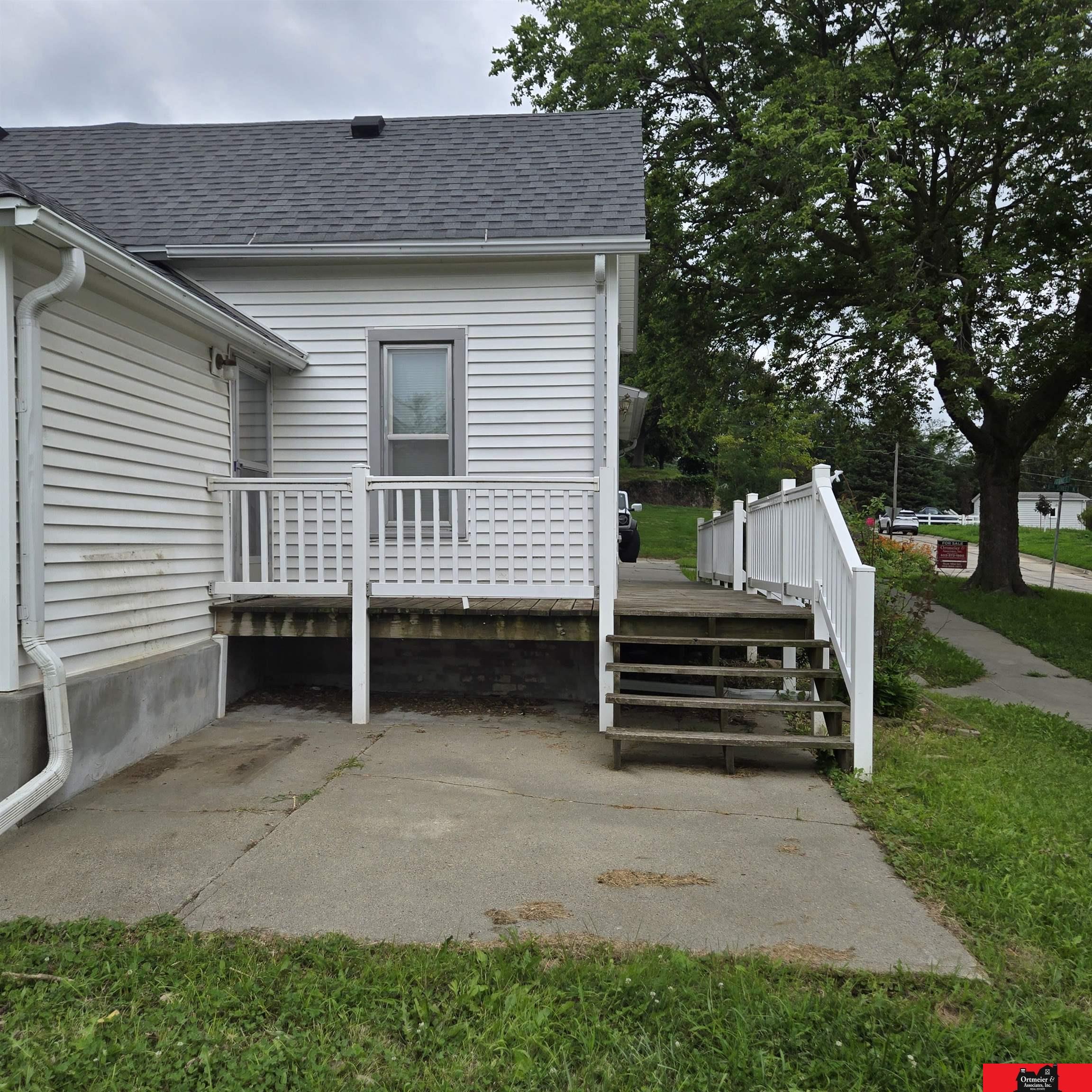 808 G Avenue
