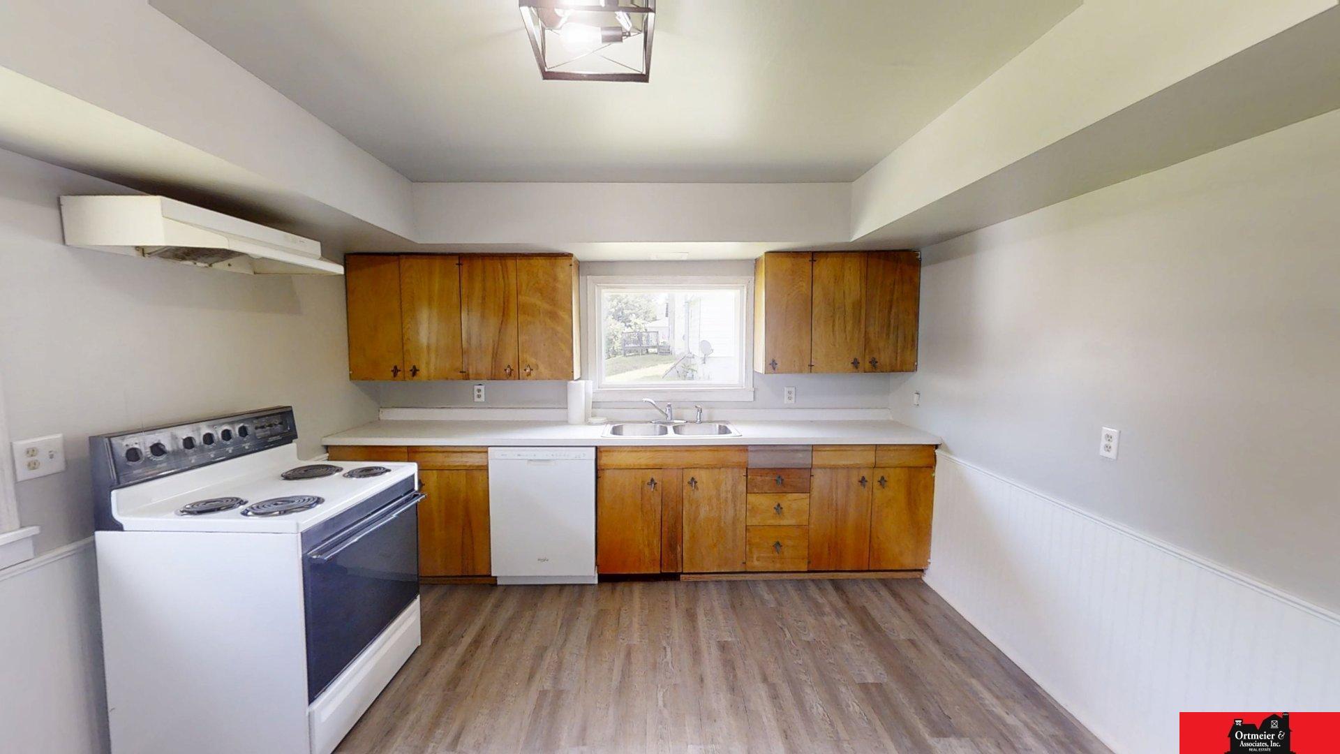 808 G Avenue