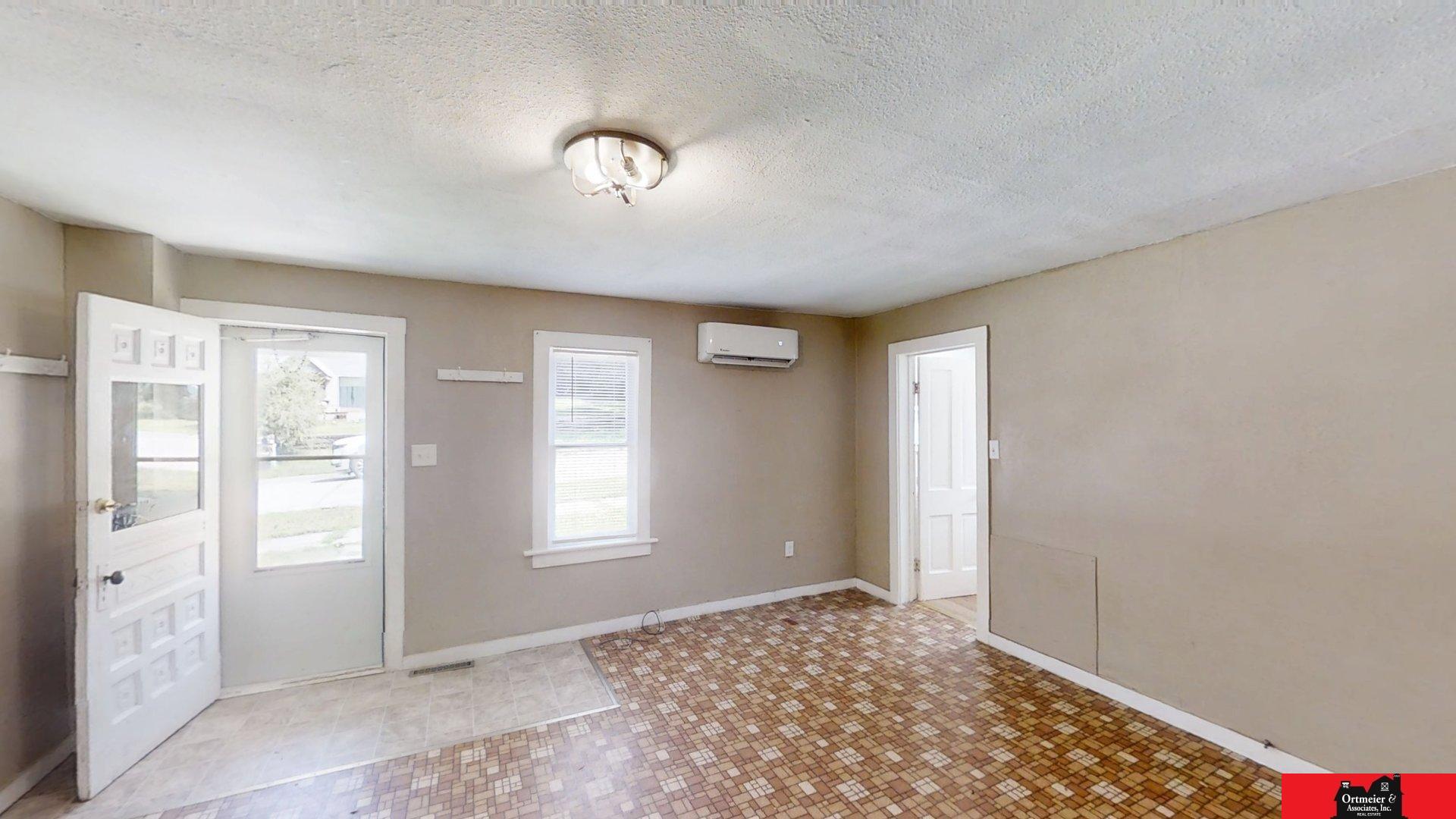 212 S Oakland Avenue