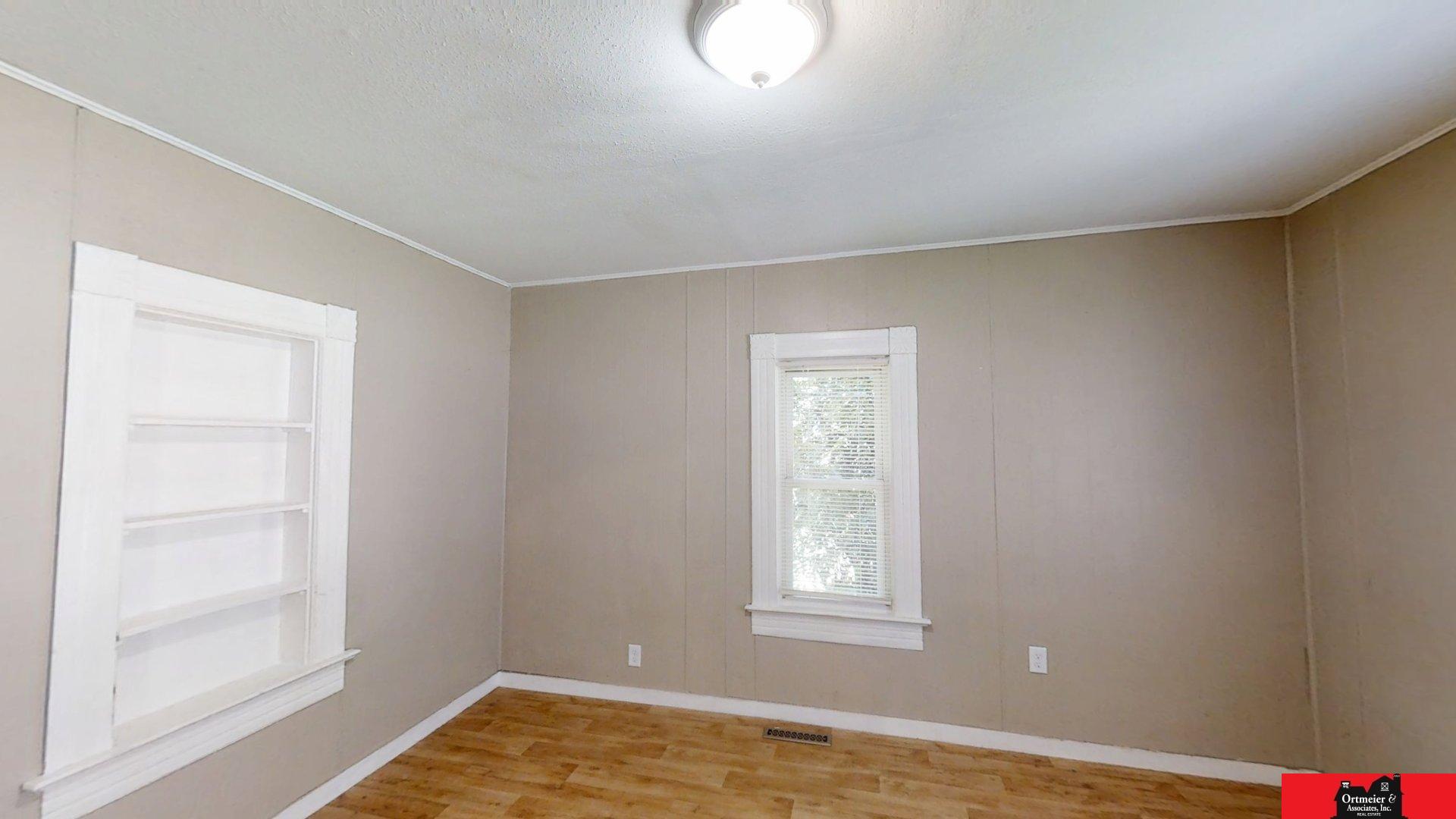 212 S Oakland Avenue