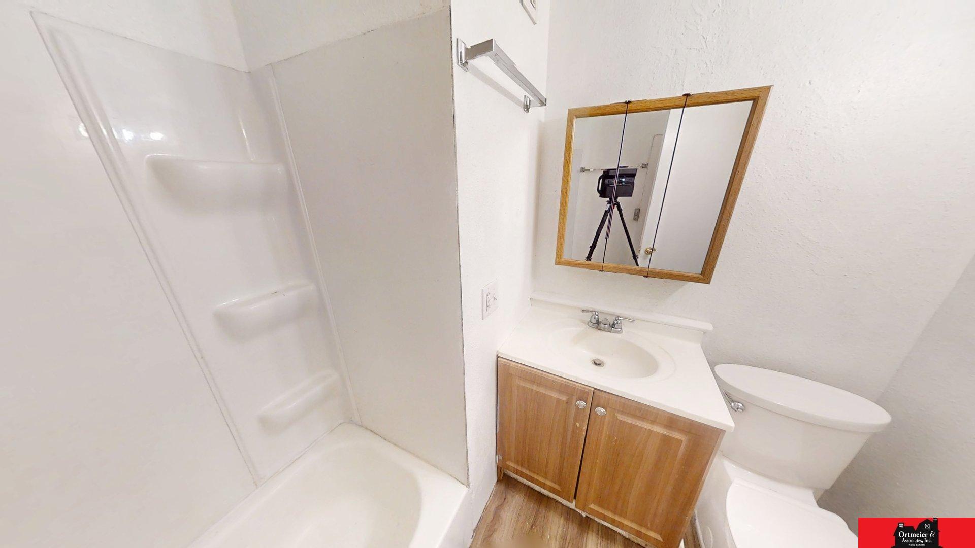 212 S Oakland Avenue