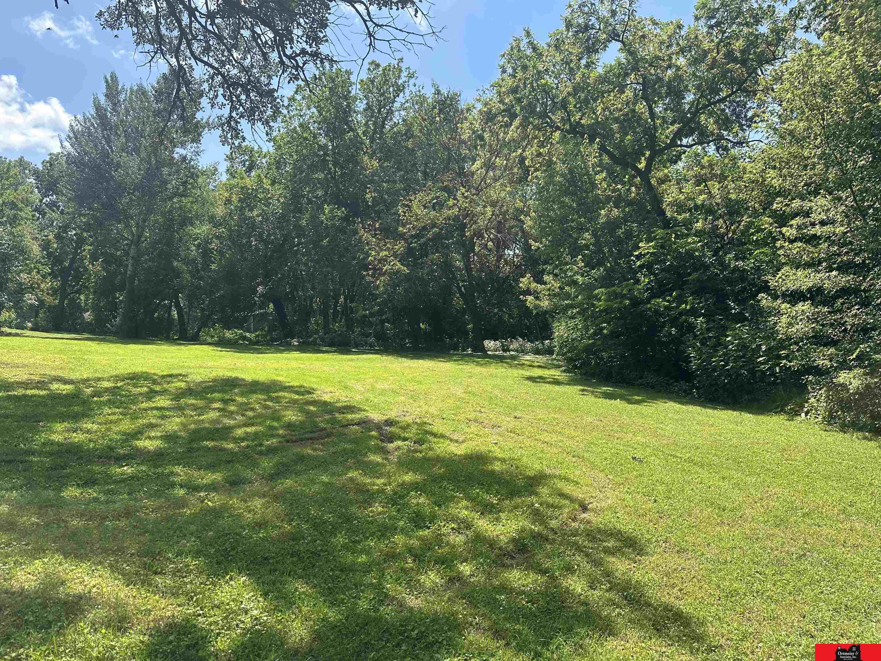 212 S Oakland Avenue