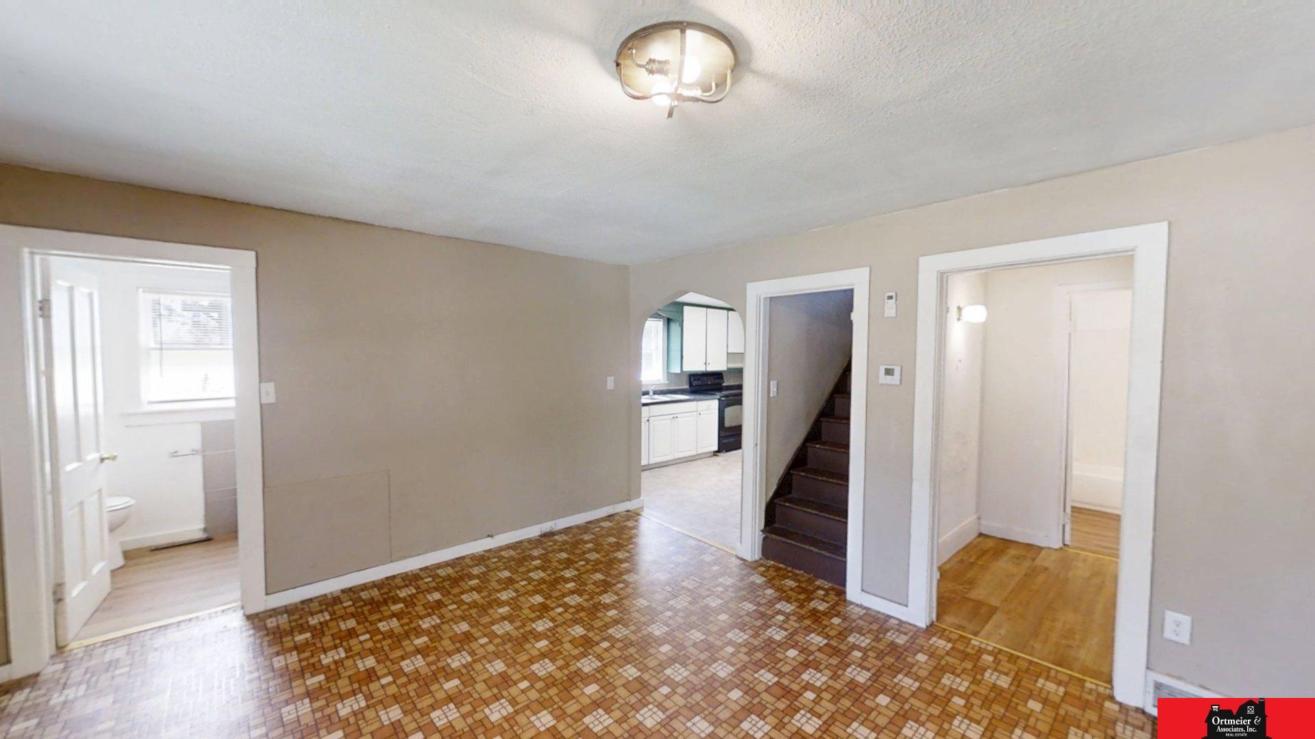 212 S Oakland Avenue