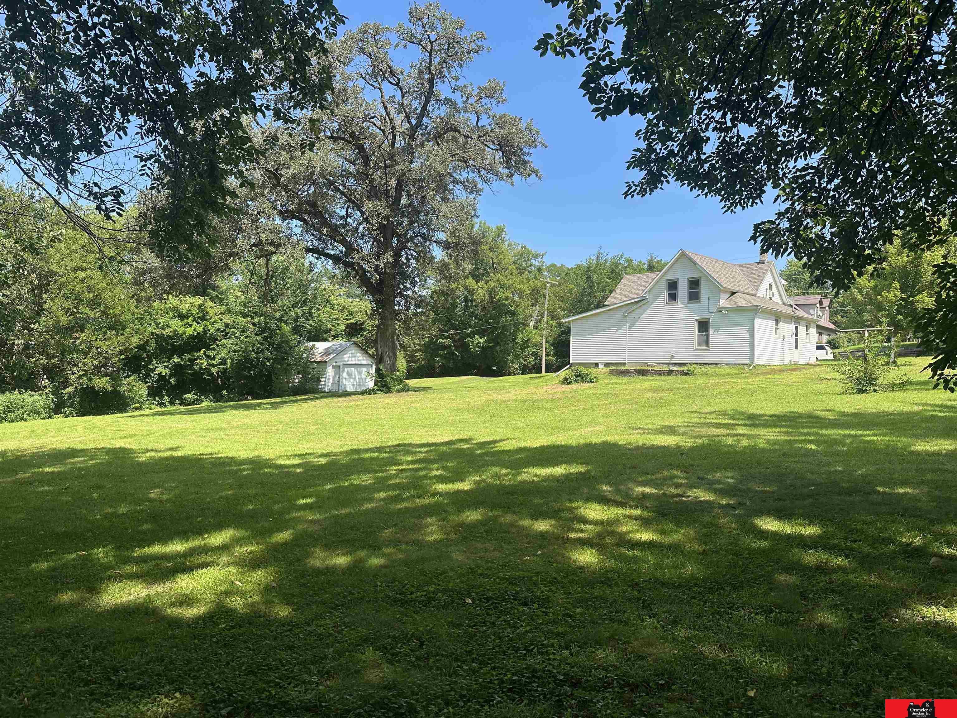 212 S Oakland Avenue