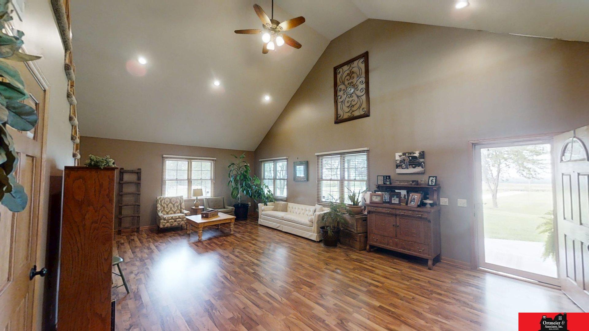 584 18th Road