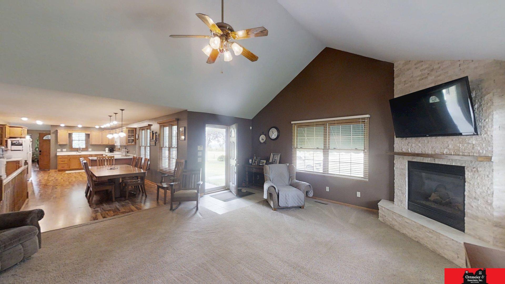 584 18th Road