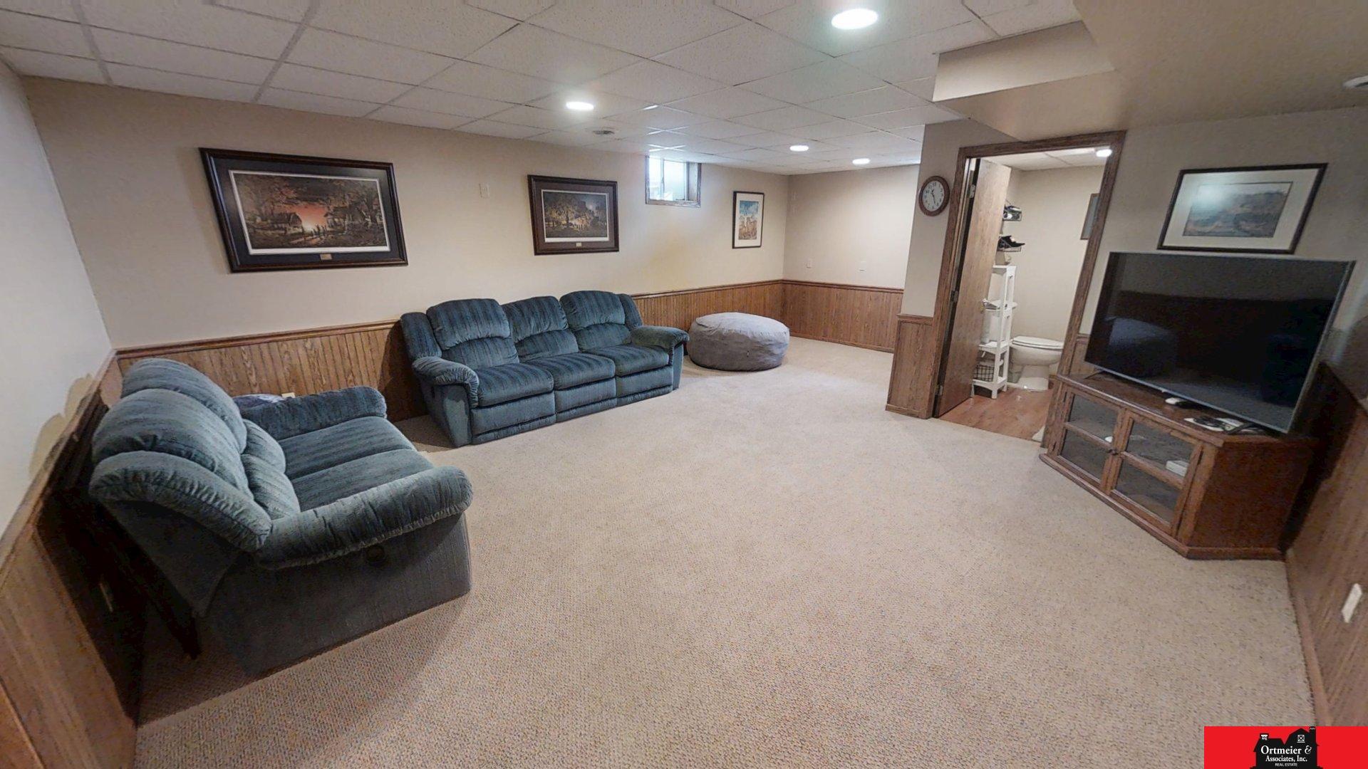 584 18th Road
