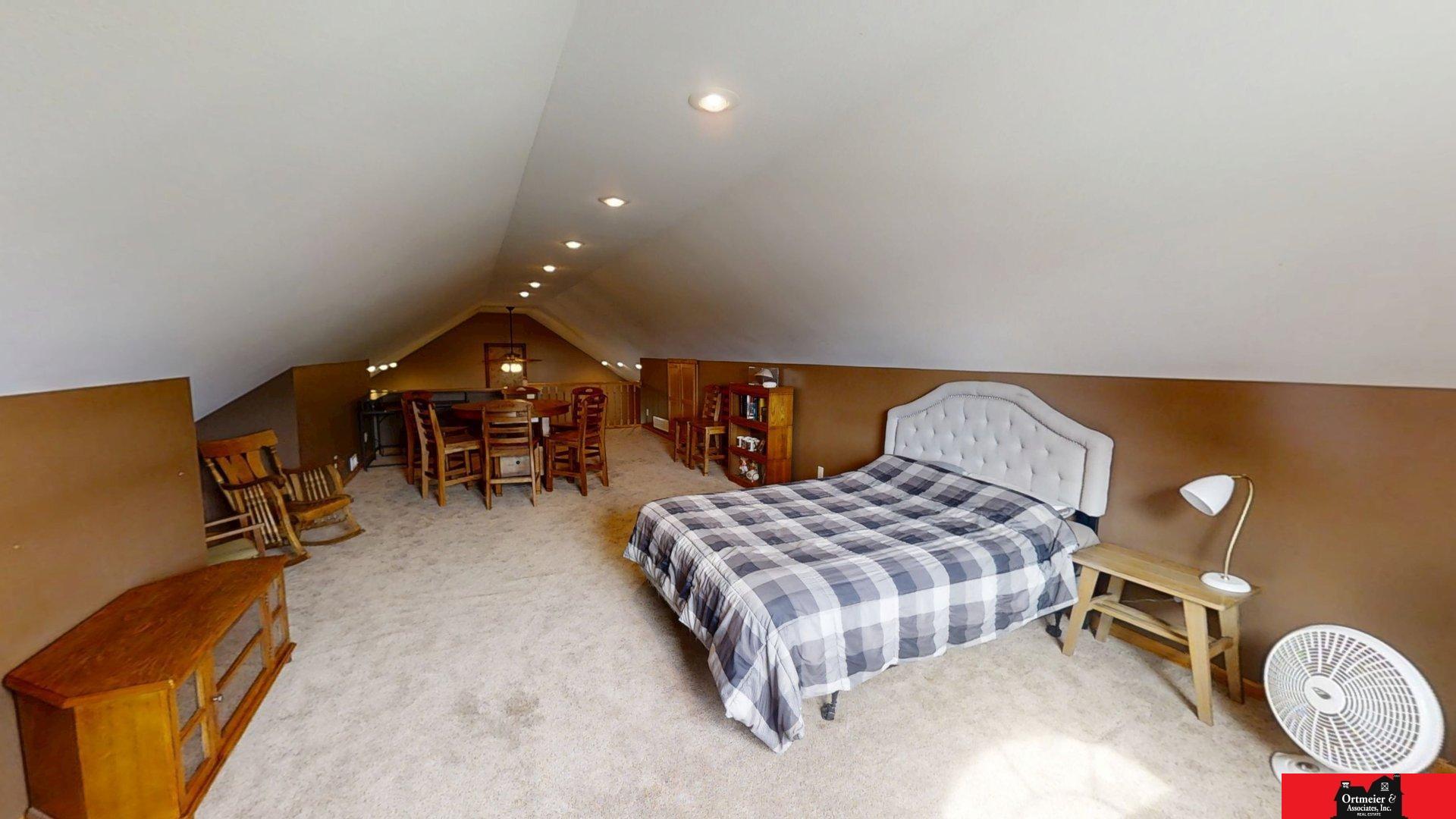 584 18th Road