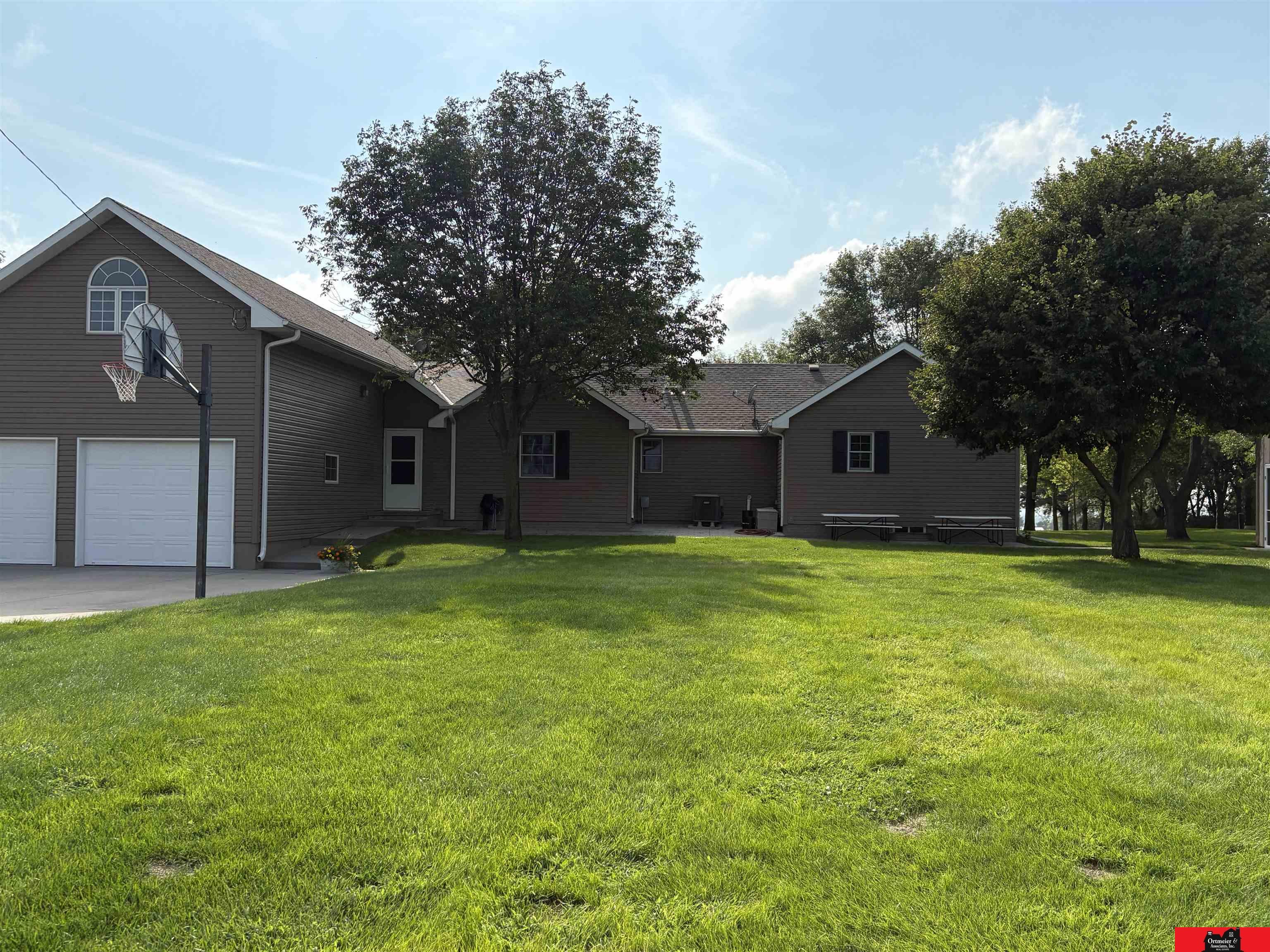 584 18th Road