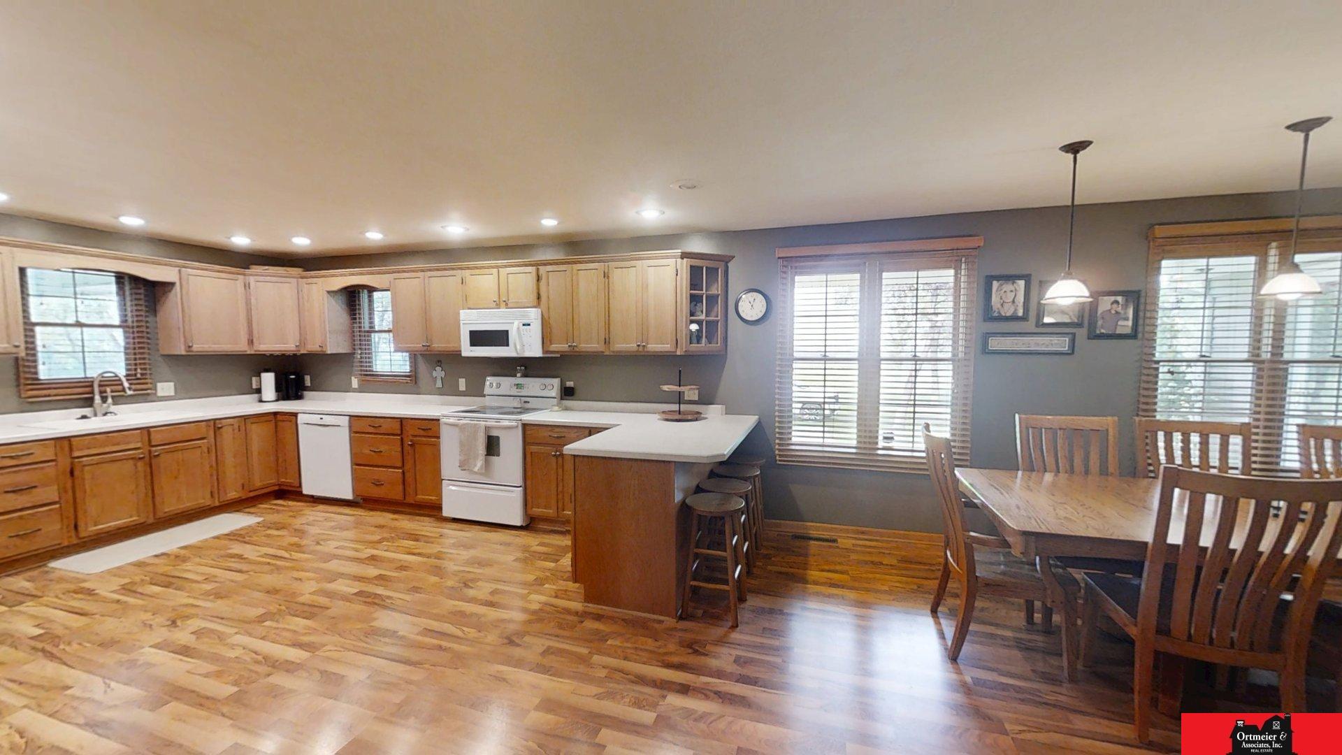 584 18th Road