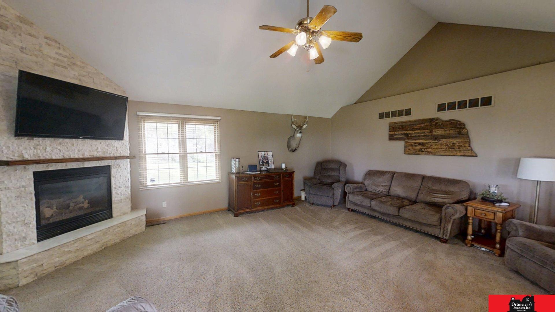 584 18th Road