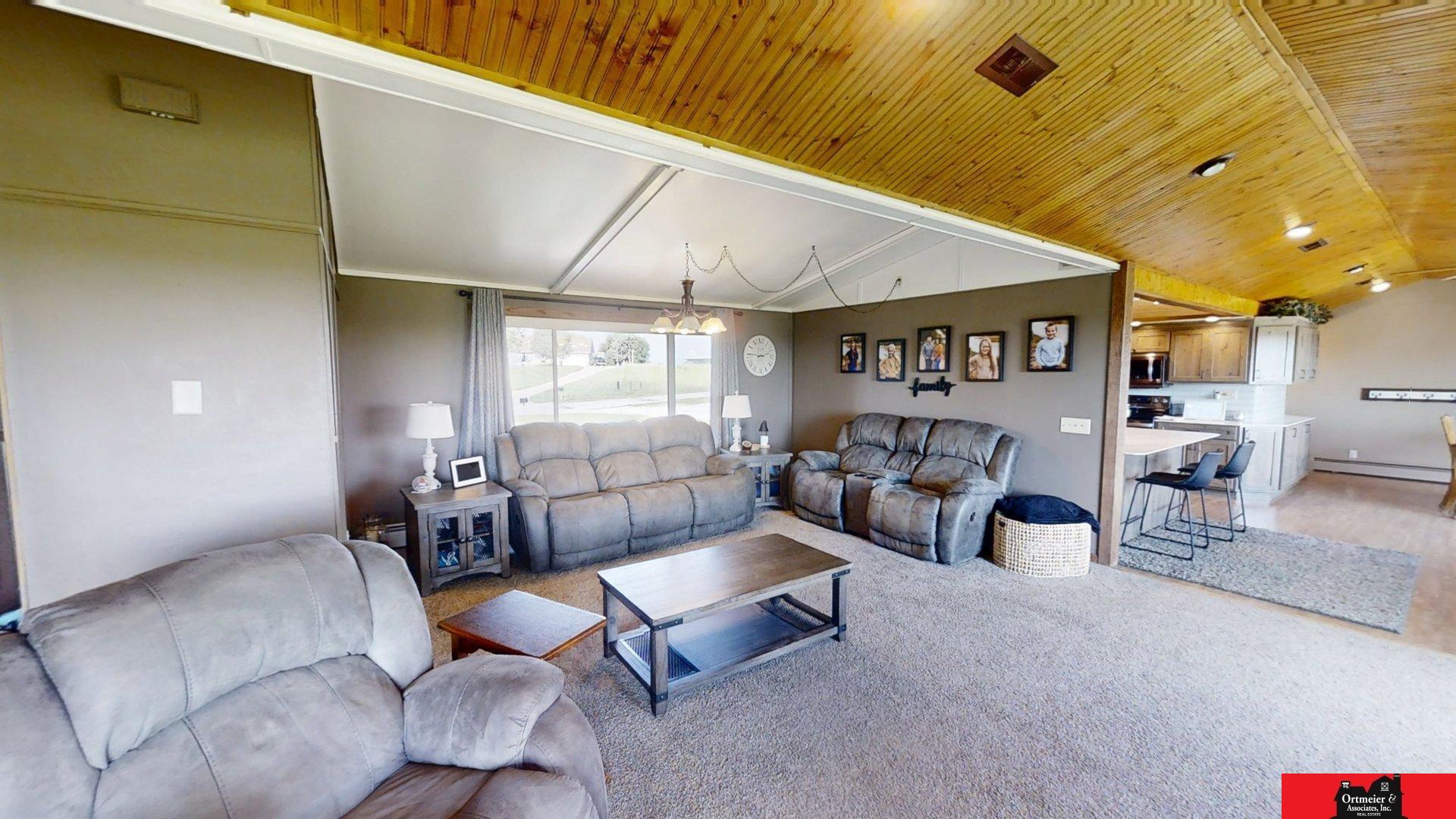 808 18th Road