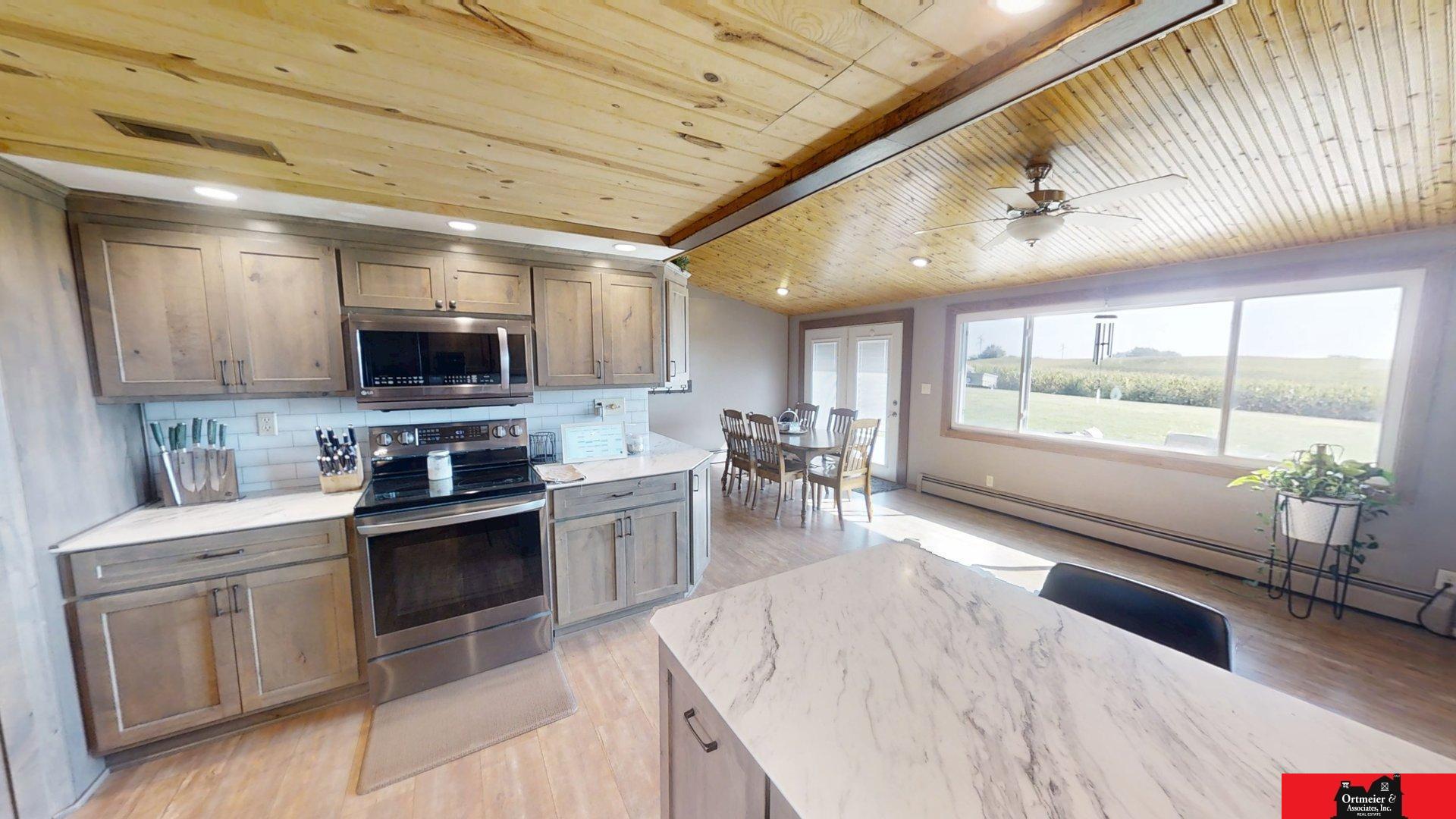 808 18th Road