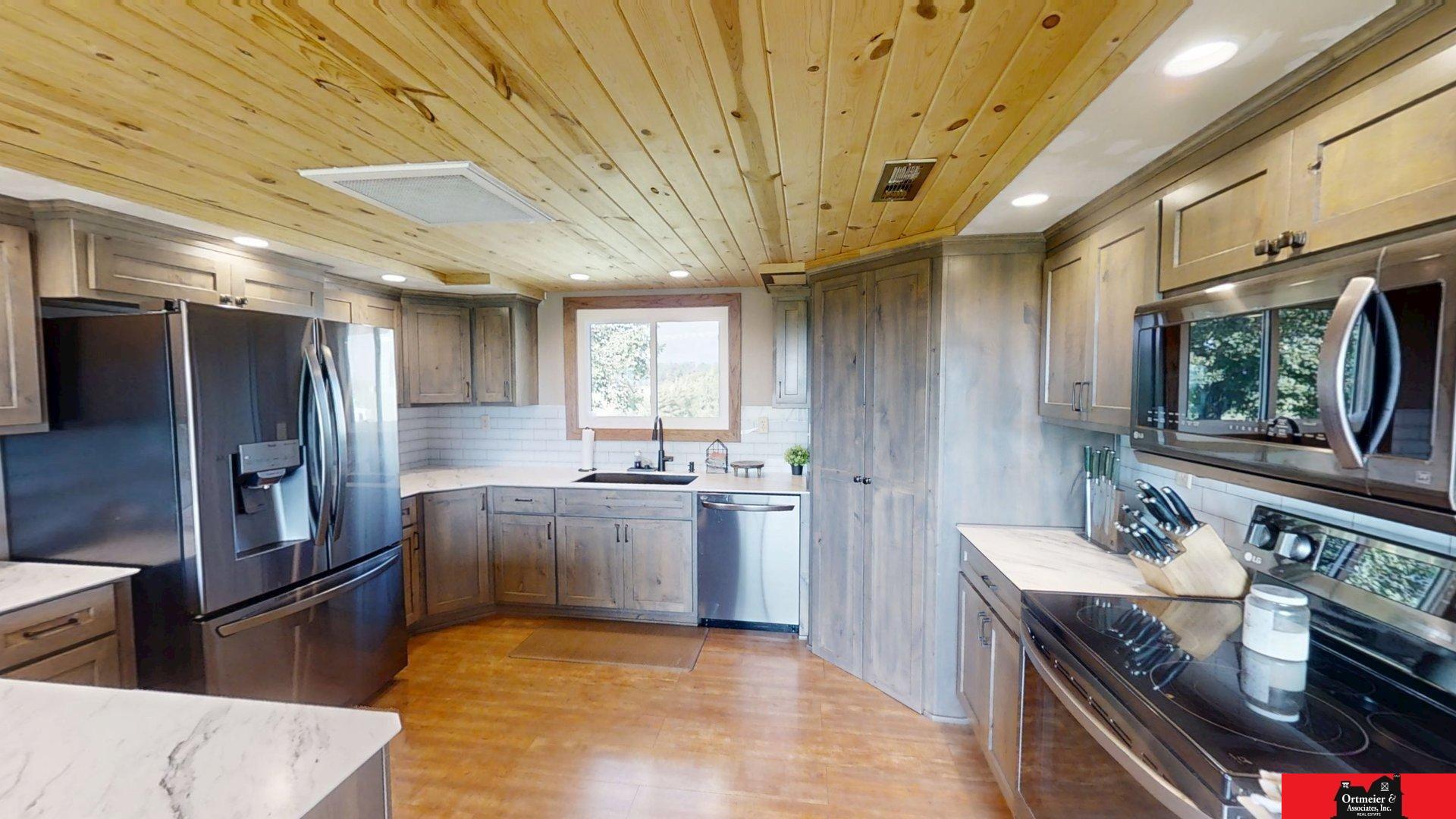 808 18th Road