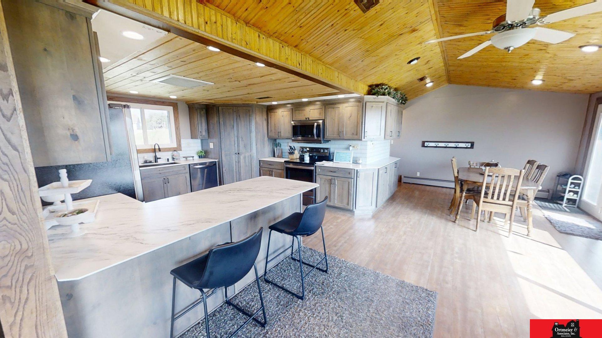 808 18th Road