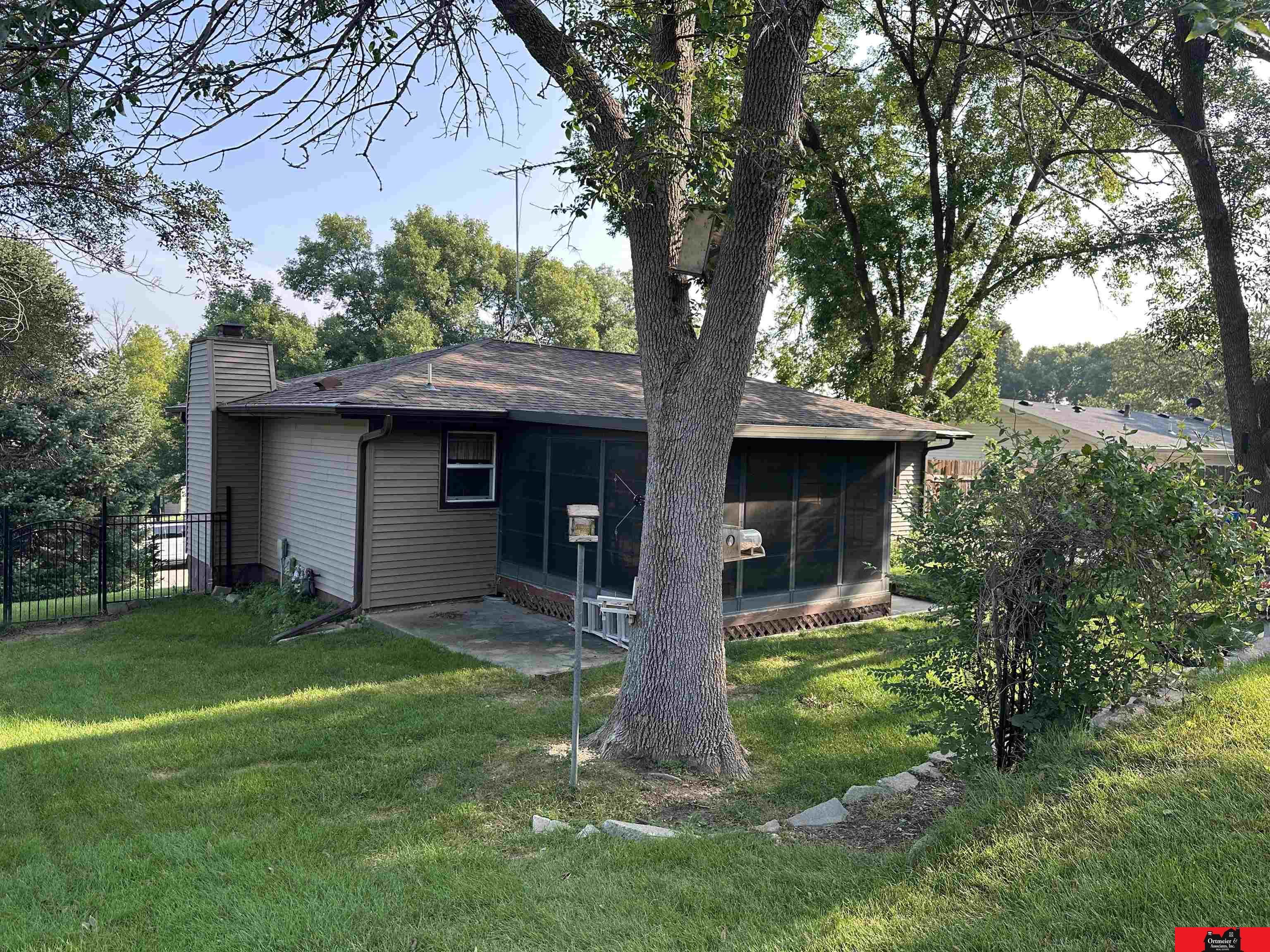 819 Cornhusker Drive