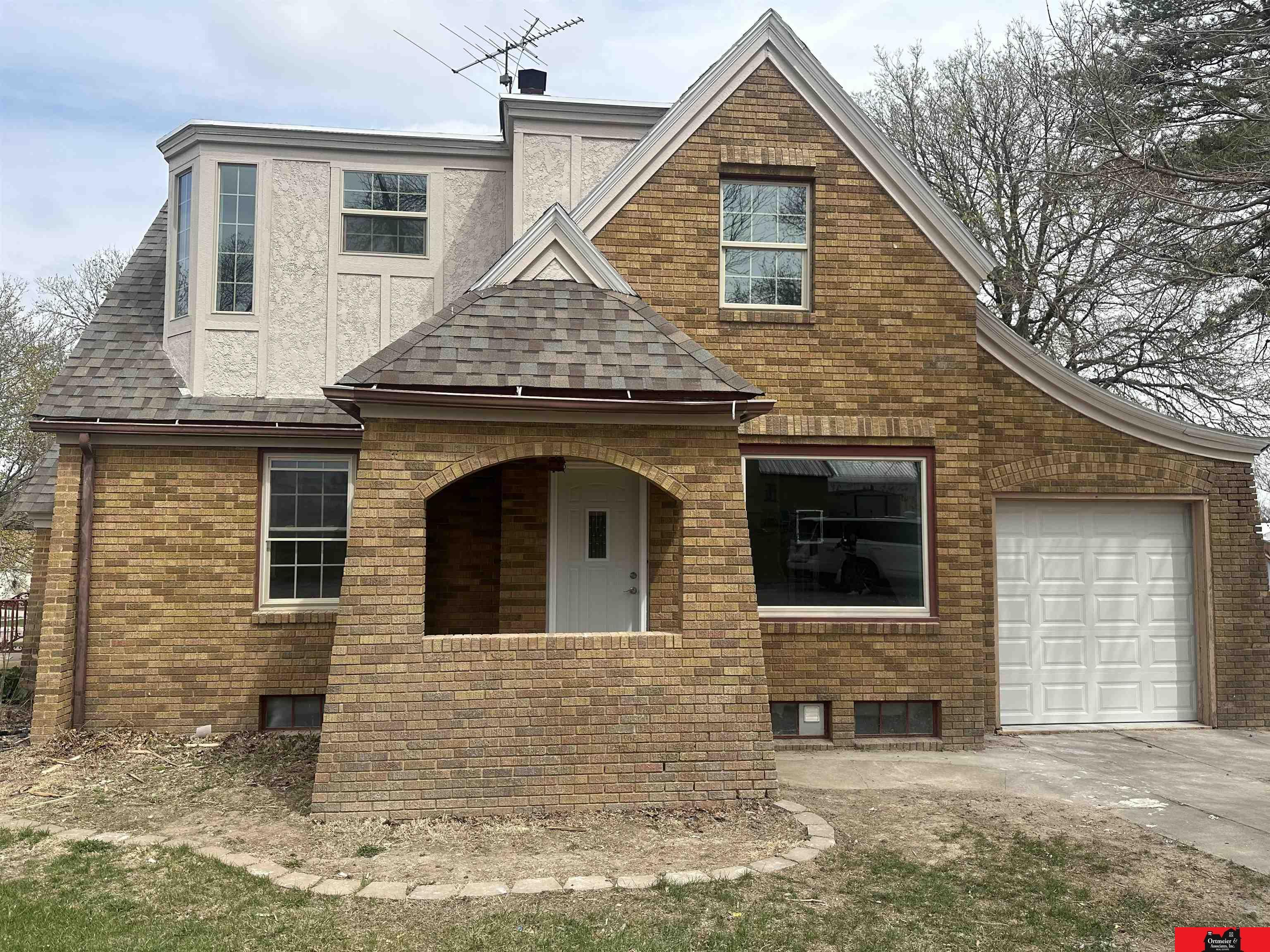 223 S 2nd Street, Howells