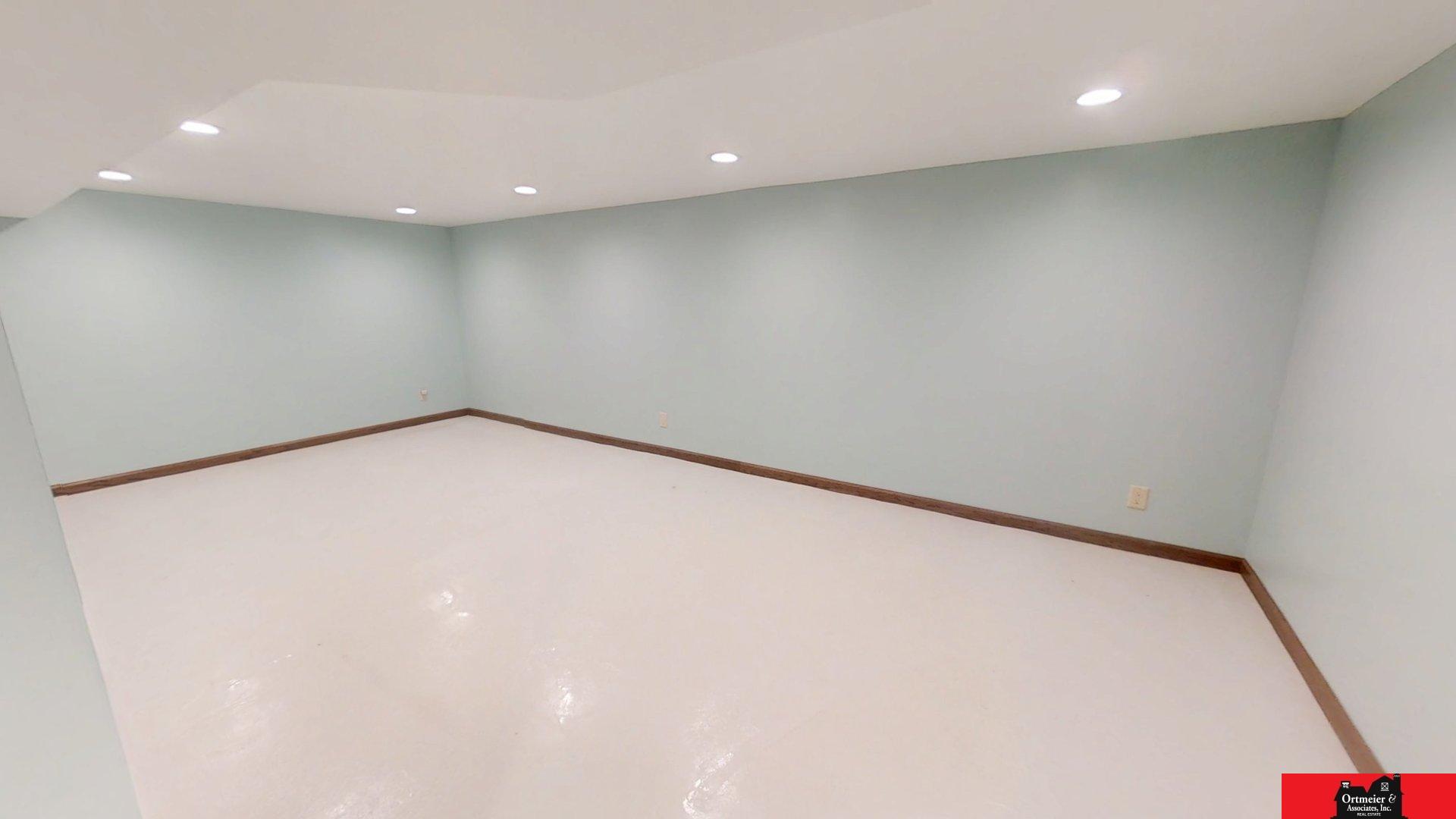 817 S Kindschuh Street