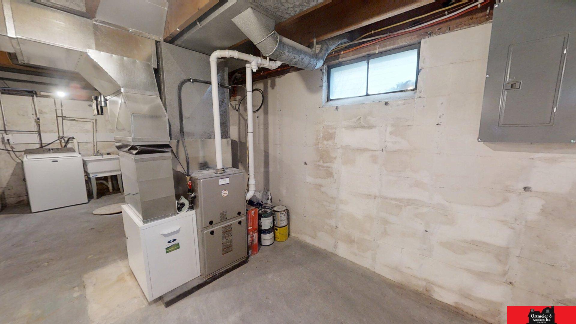 817 S Kindschuh Street