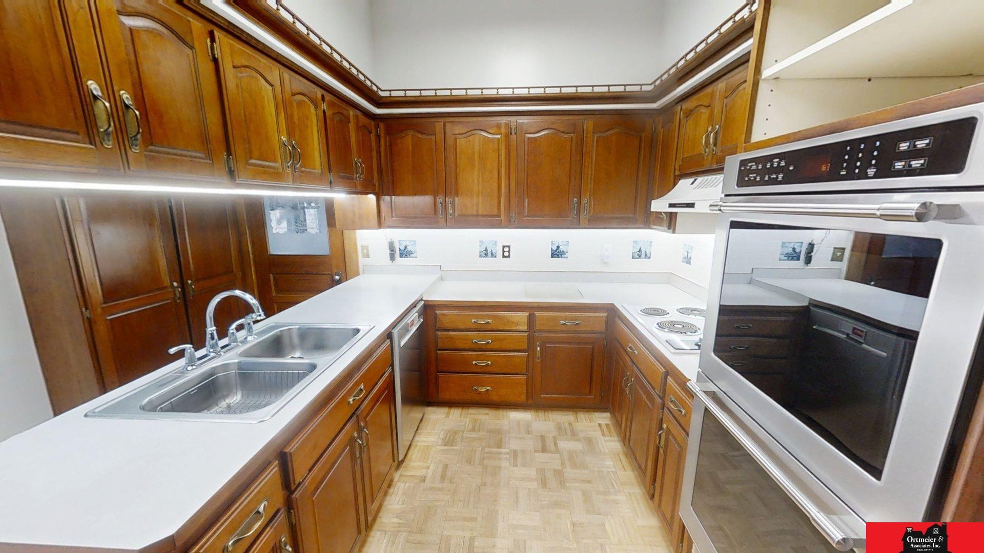 308 S Nebraska Street