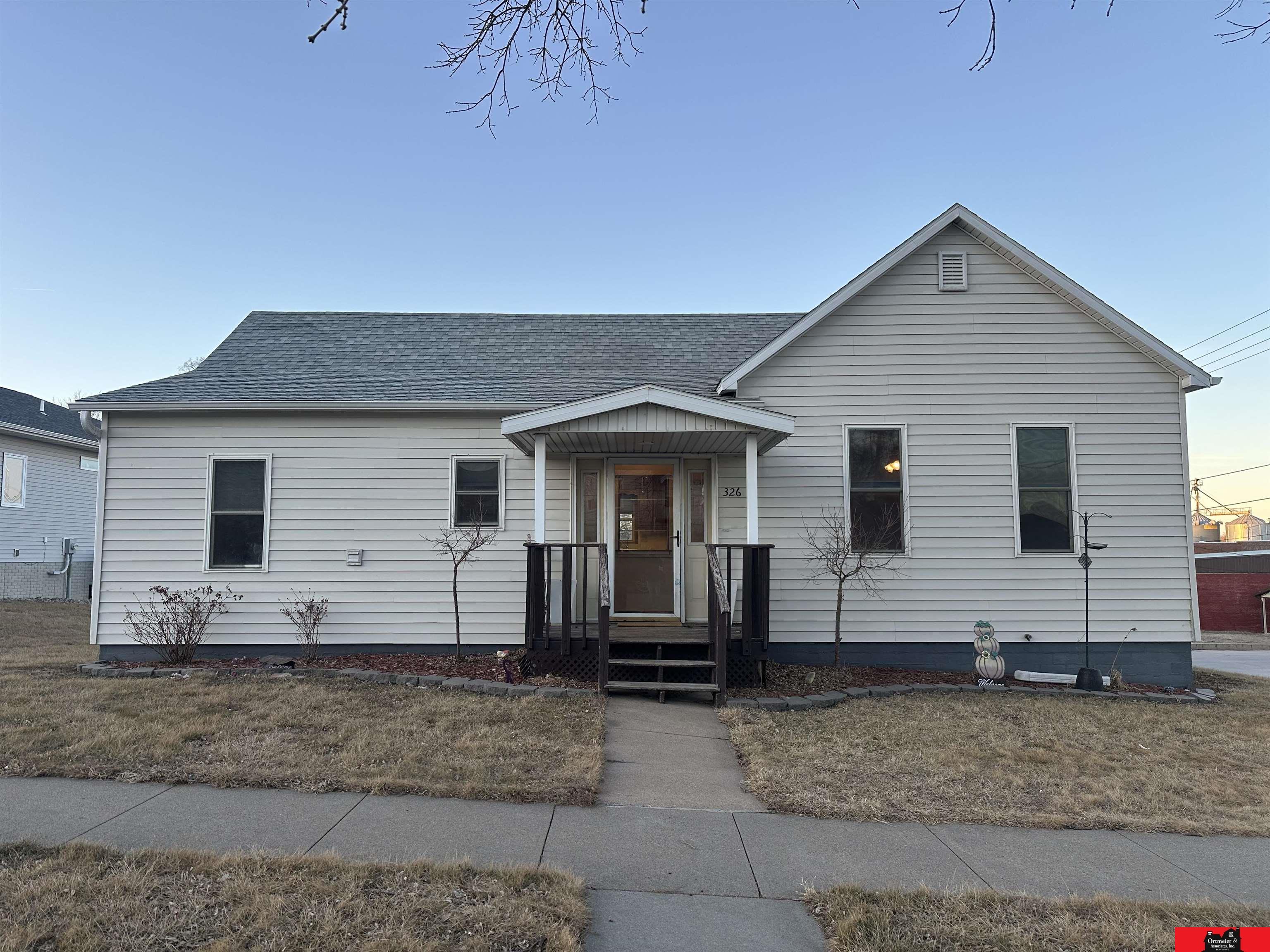 326 Center Street