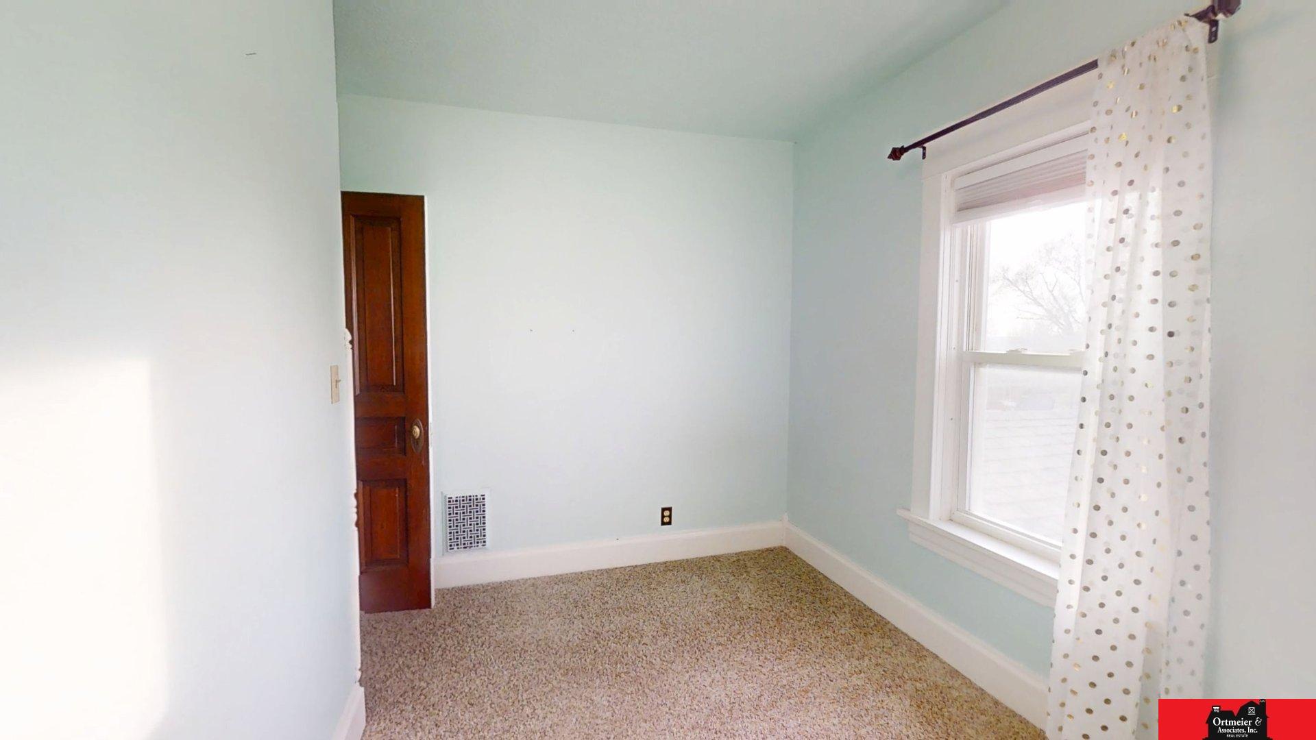 137 S Monitor Street