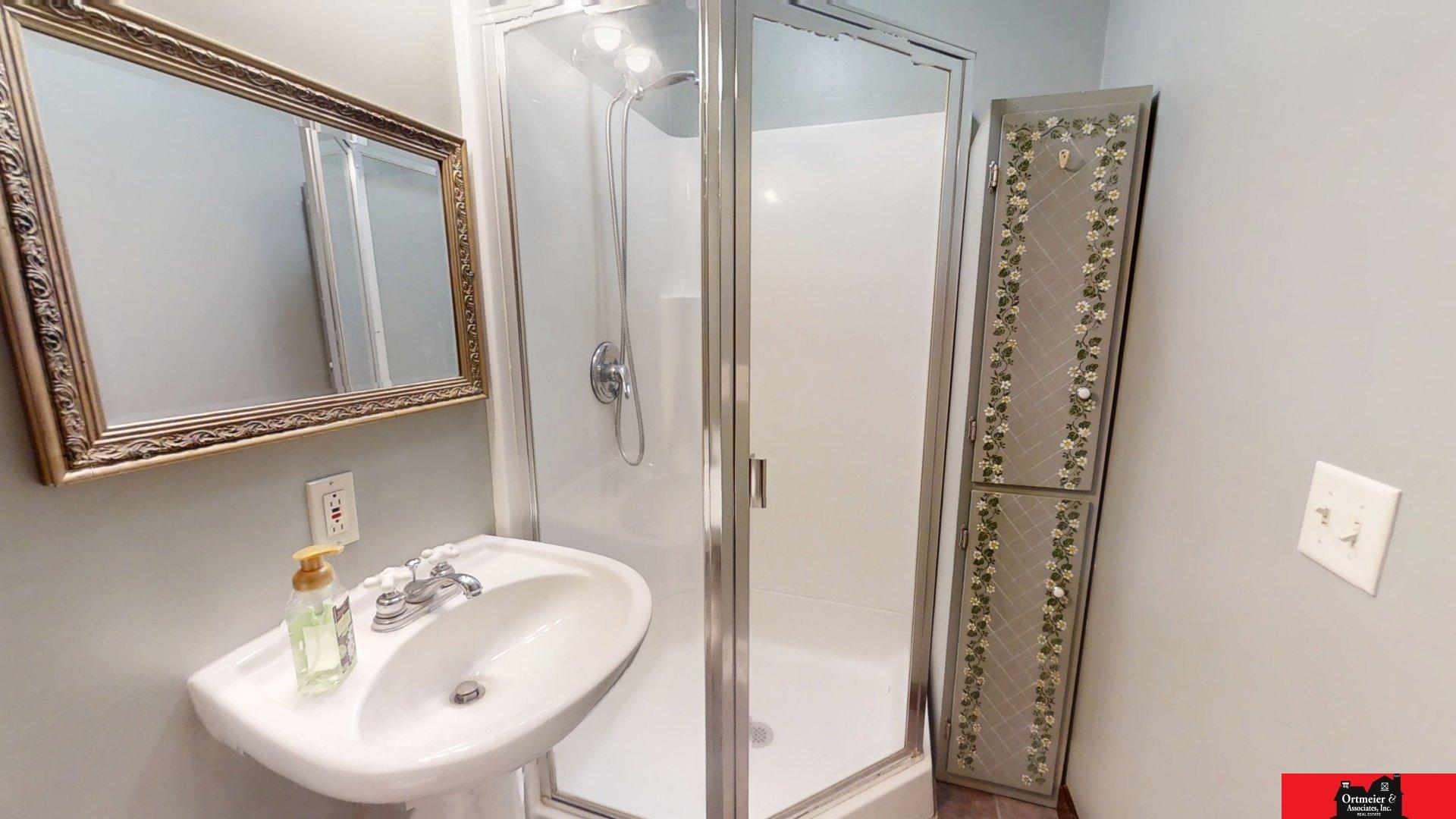 137 S Monitor Street