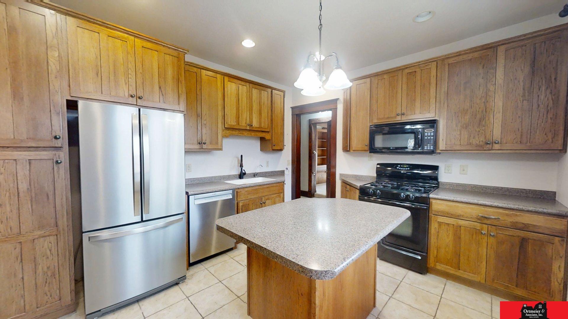 137 S Monitor Street