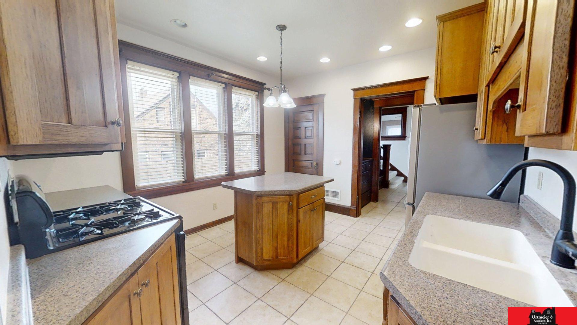 137 S Monitor Street