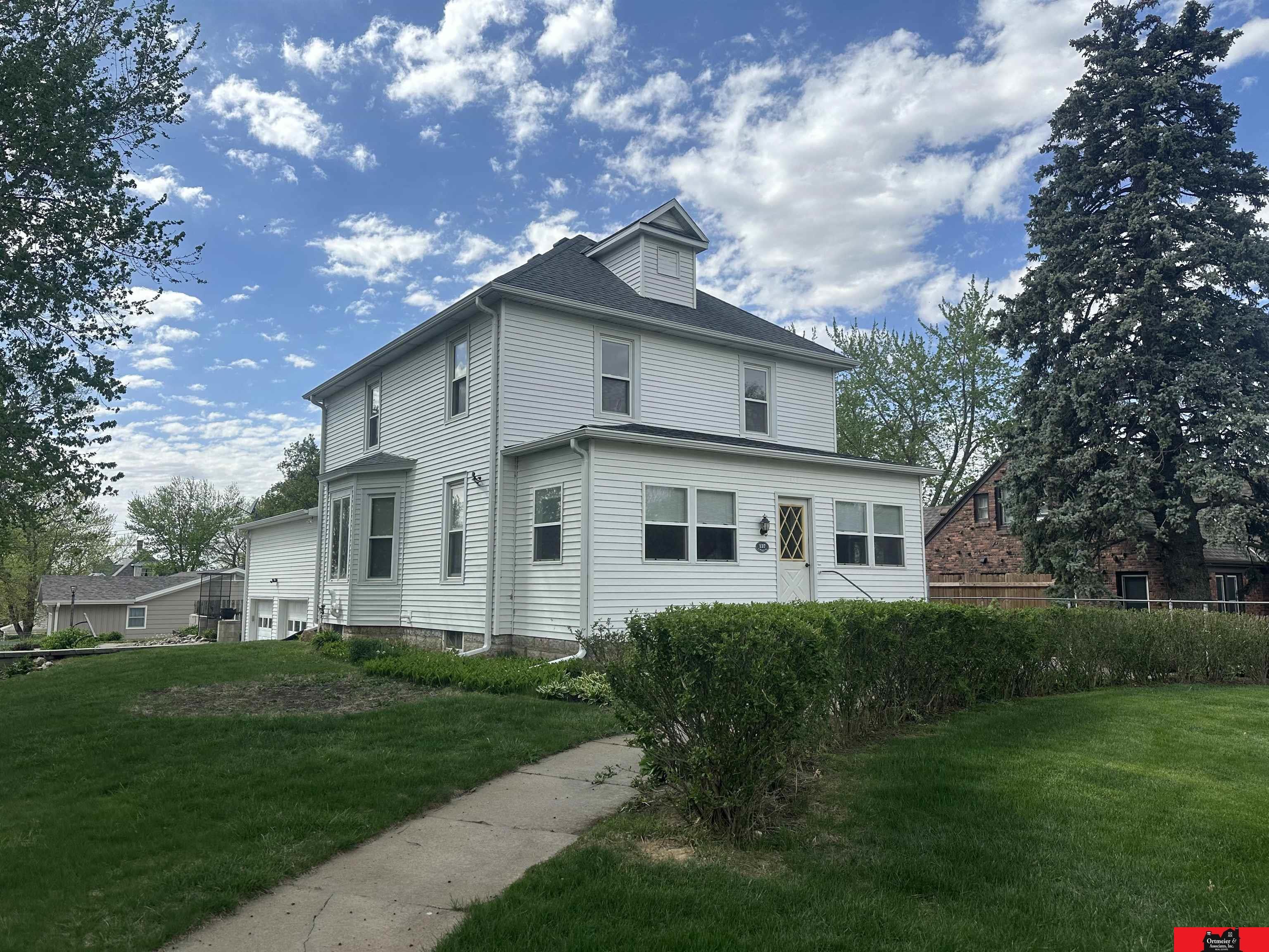 137 S Monitor Street