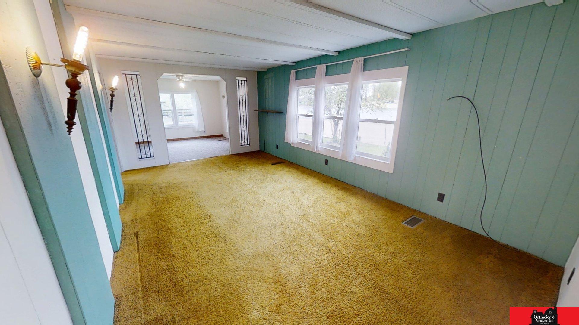 1493 275 Highway # 12