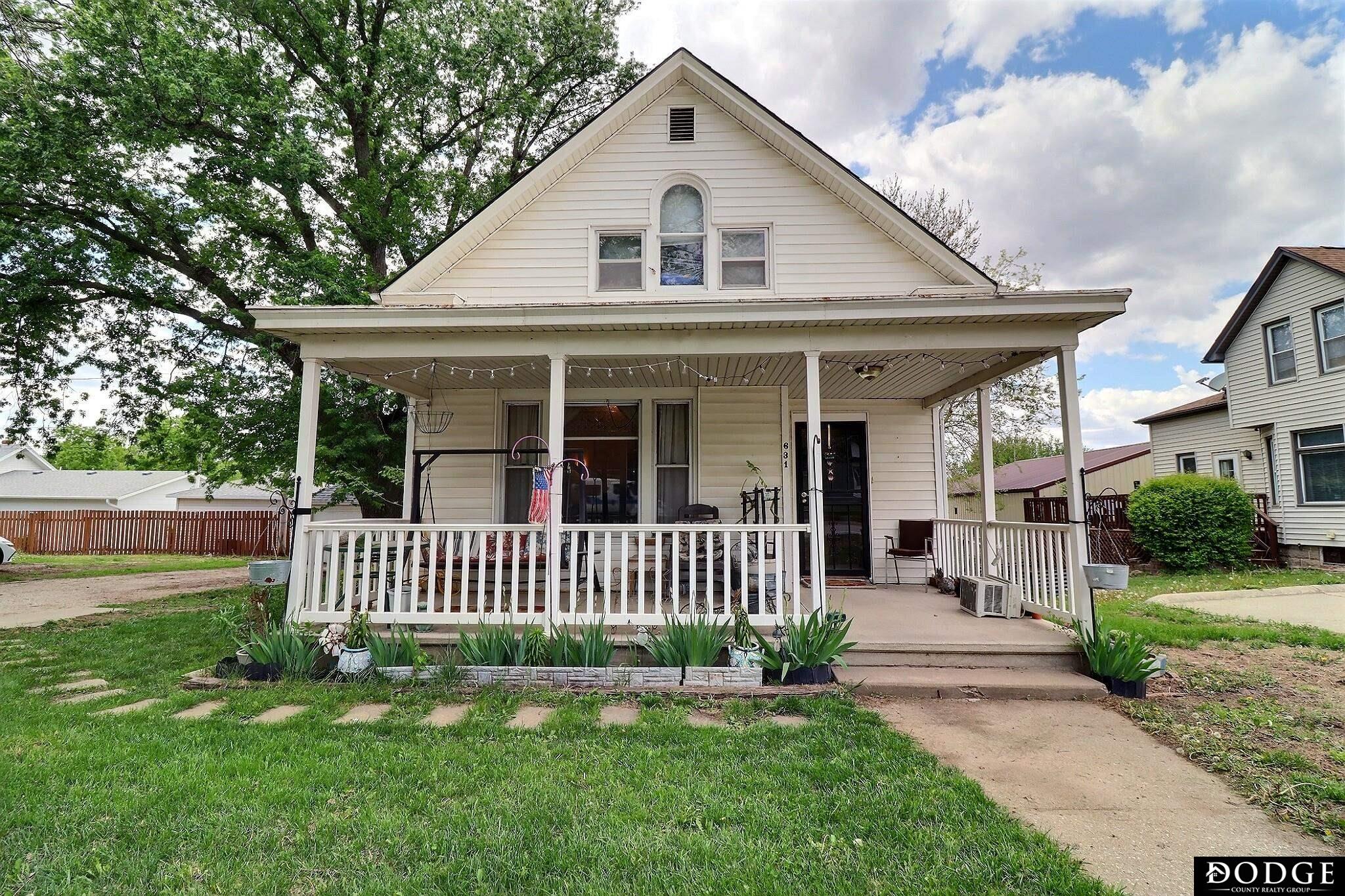 631 N Lincoln Street