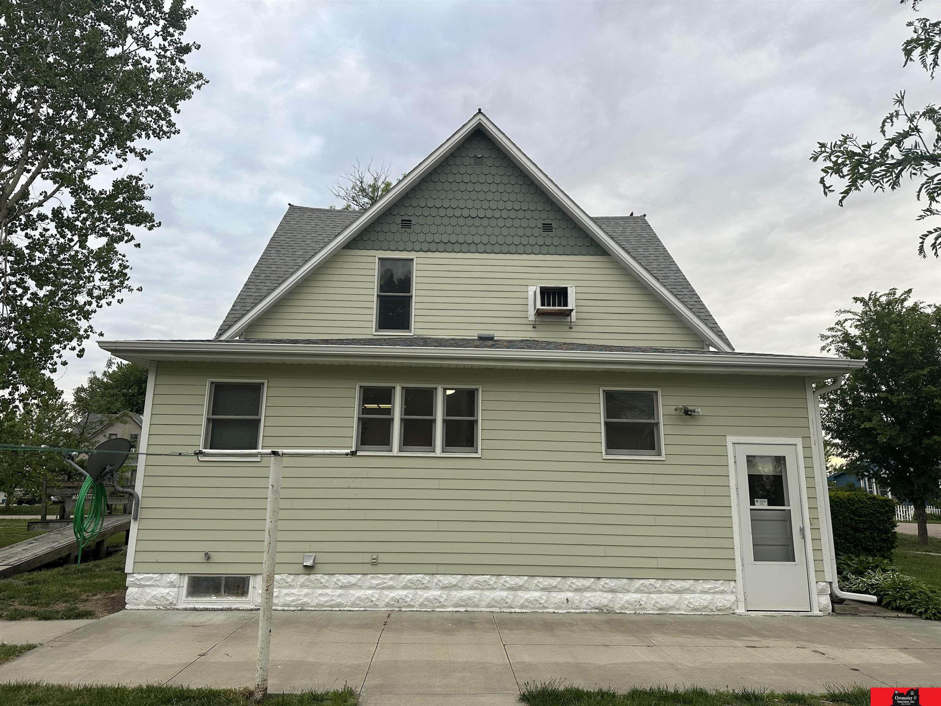 300 S Cuming Street