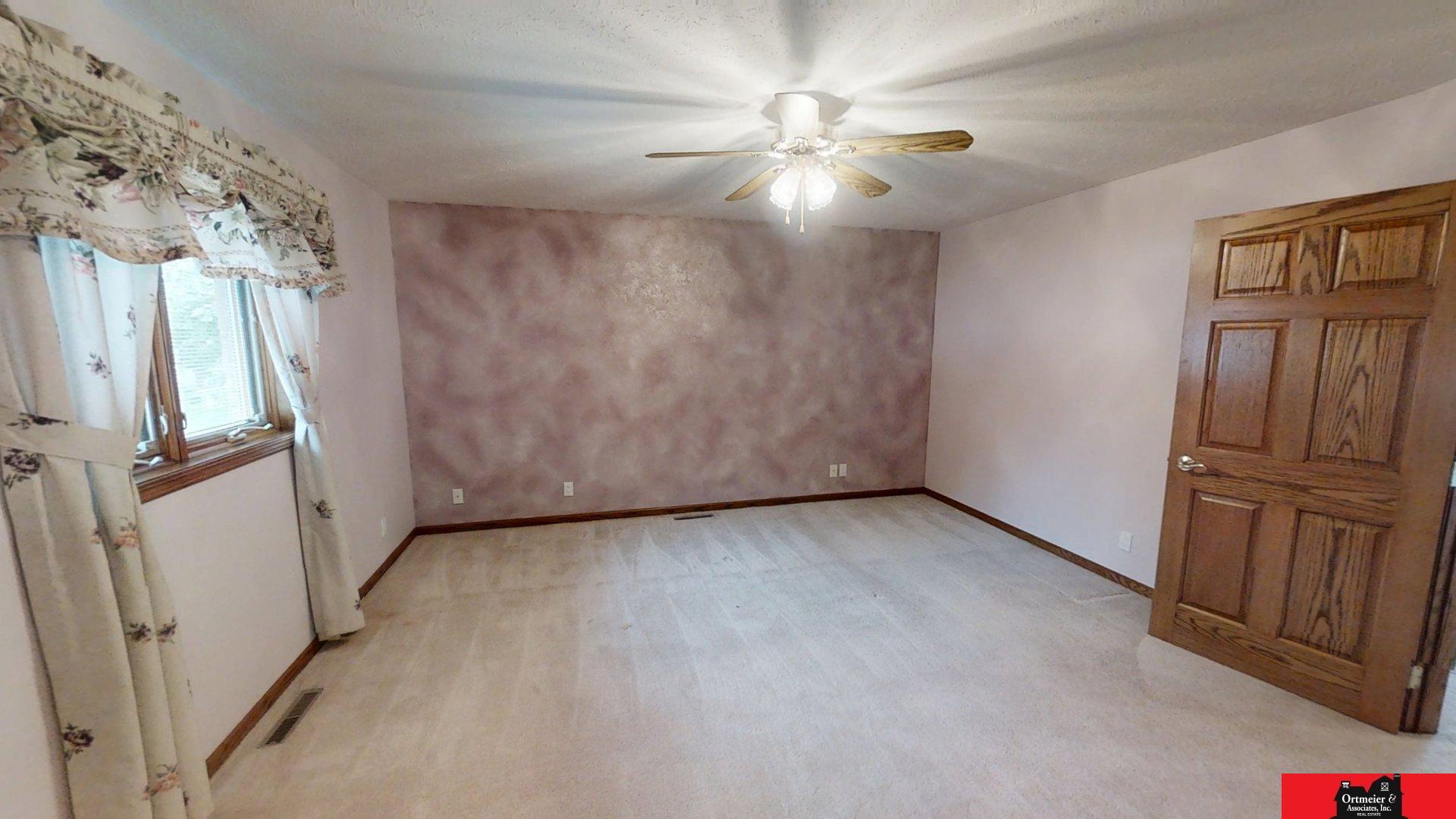 345 N Linden Street