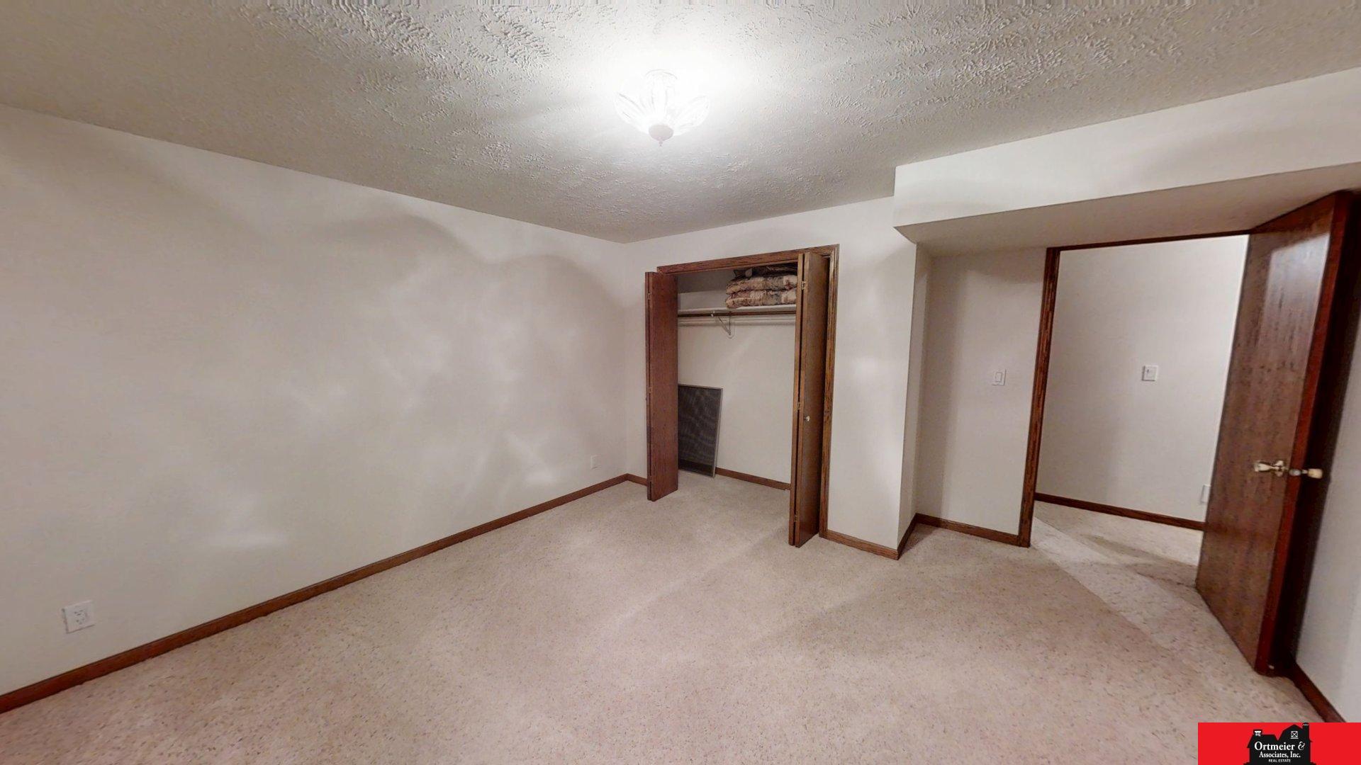 345 N Linden Street