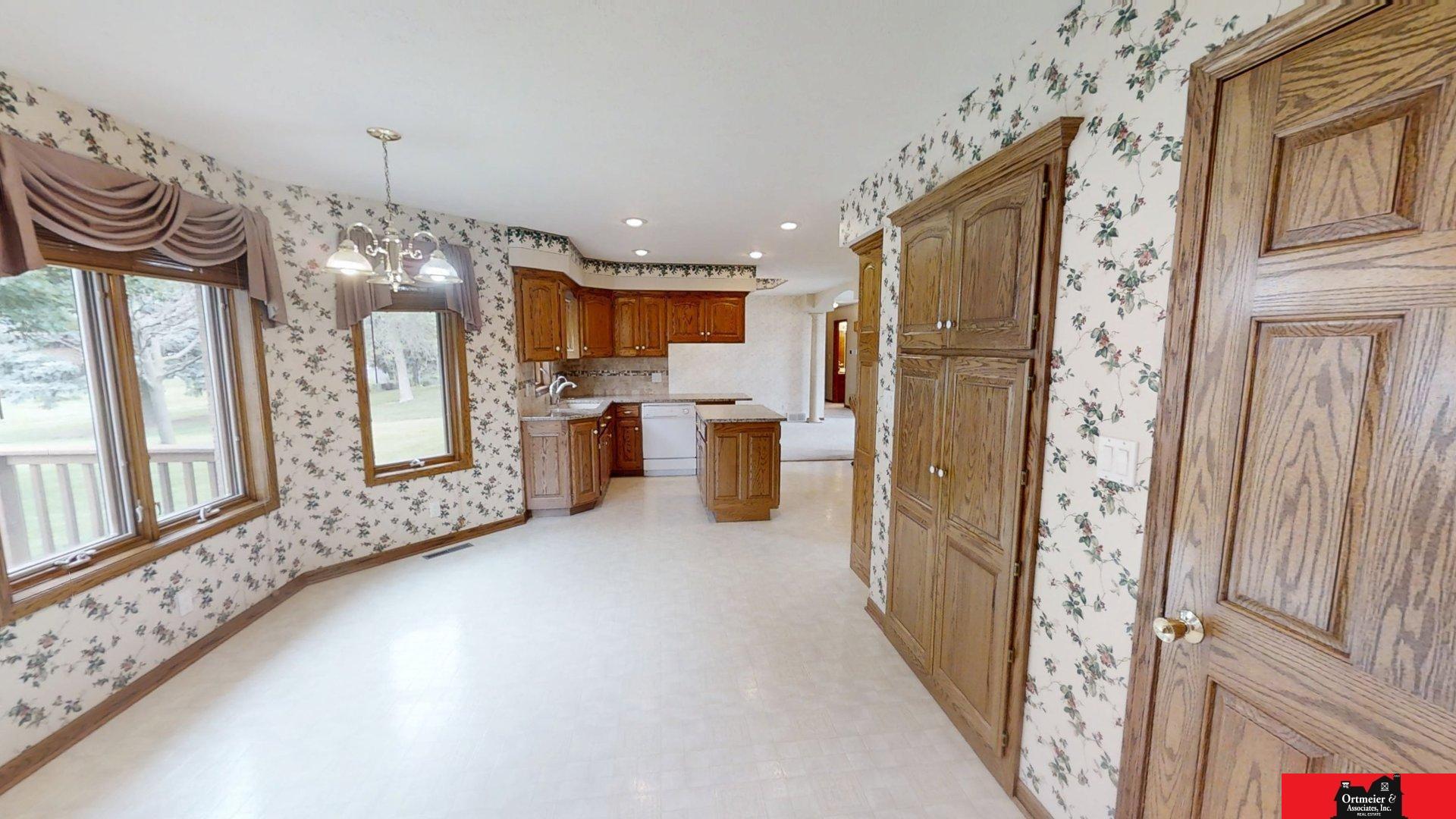 345 N Linden Street