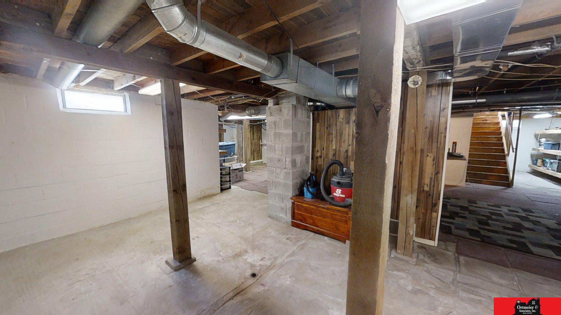 521 S monitor Street