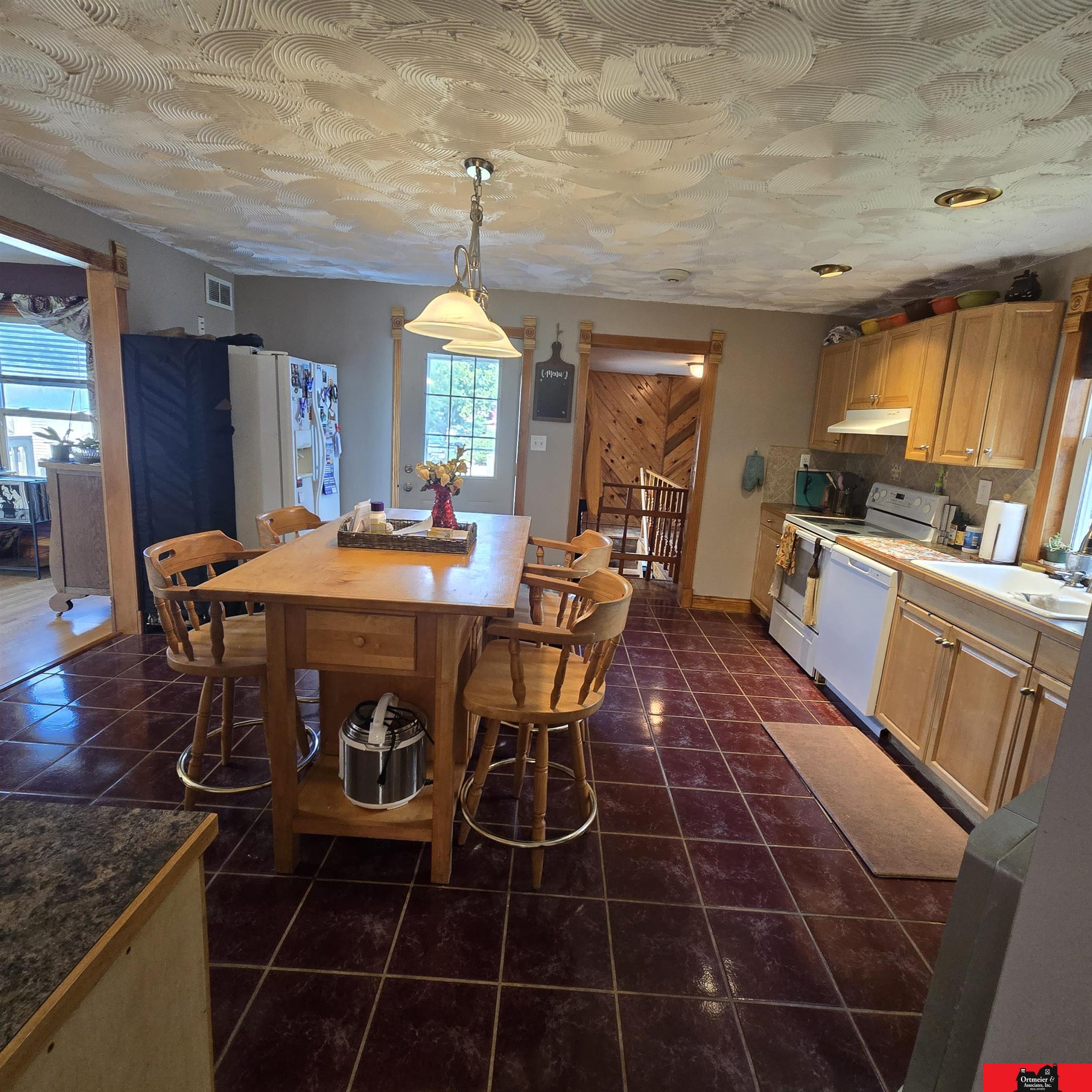 521 S monitor Street