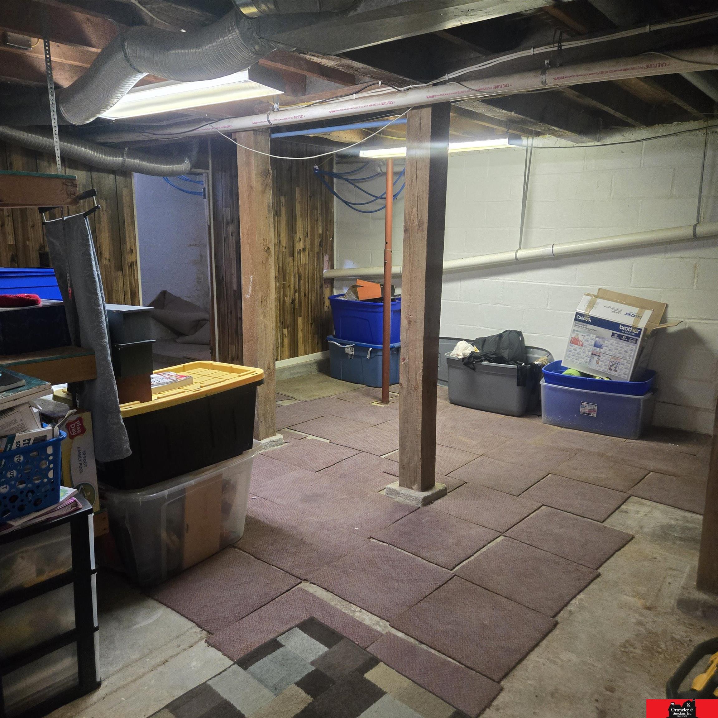 521 S monitor Street