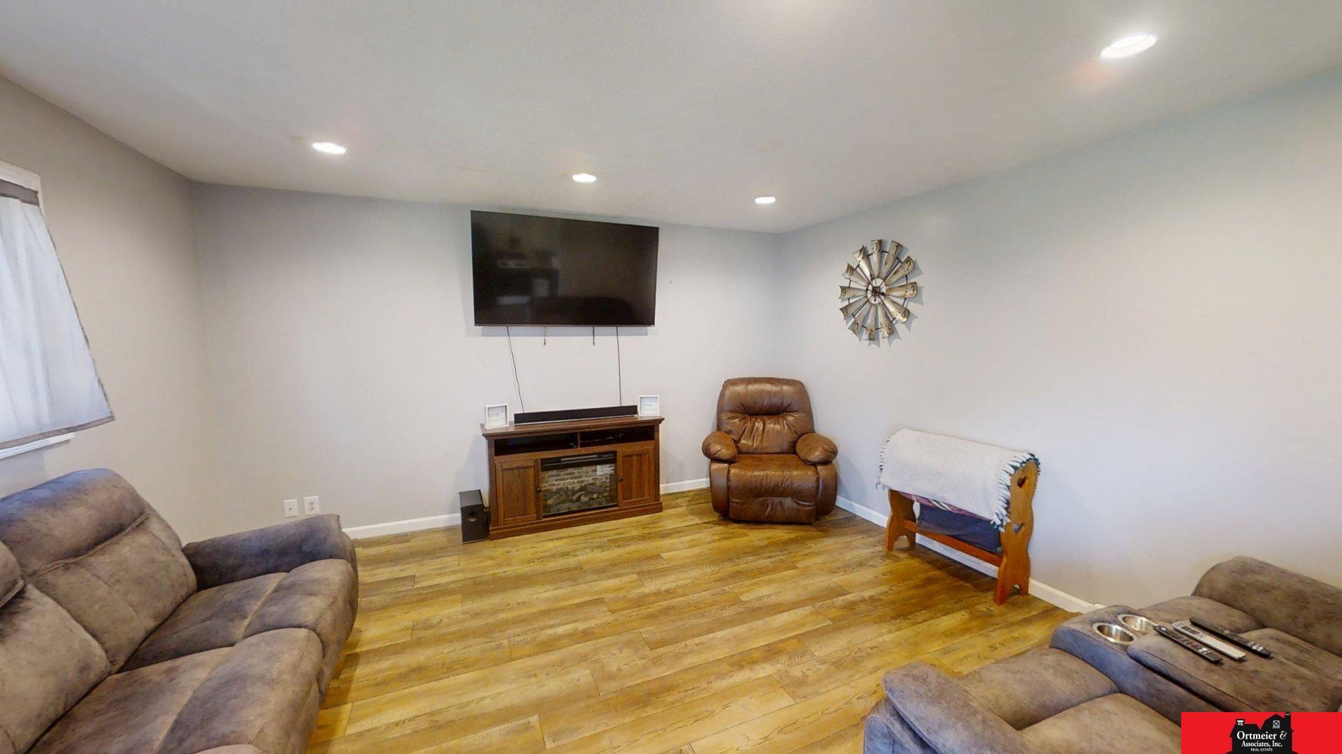 605 9th Street