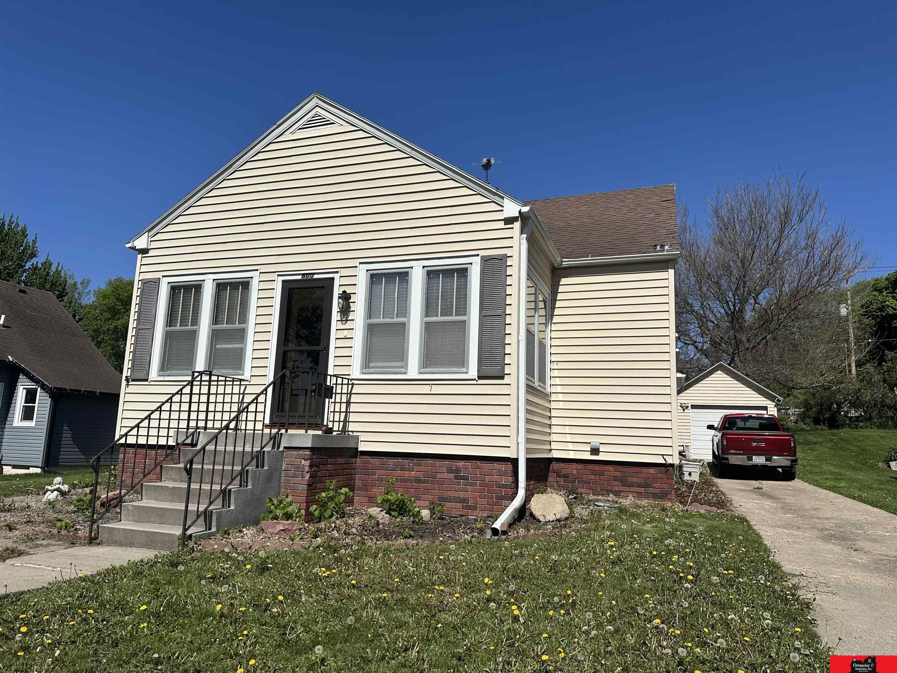 605 9th Street