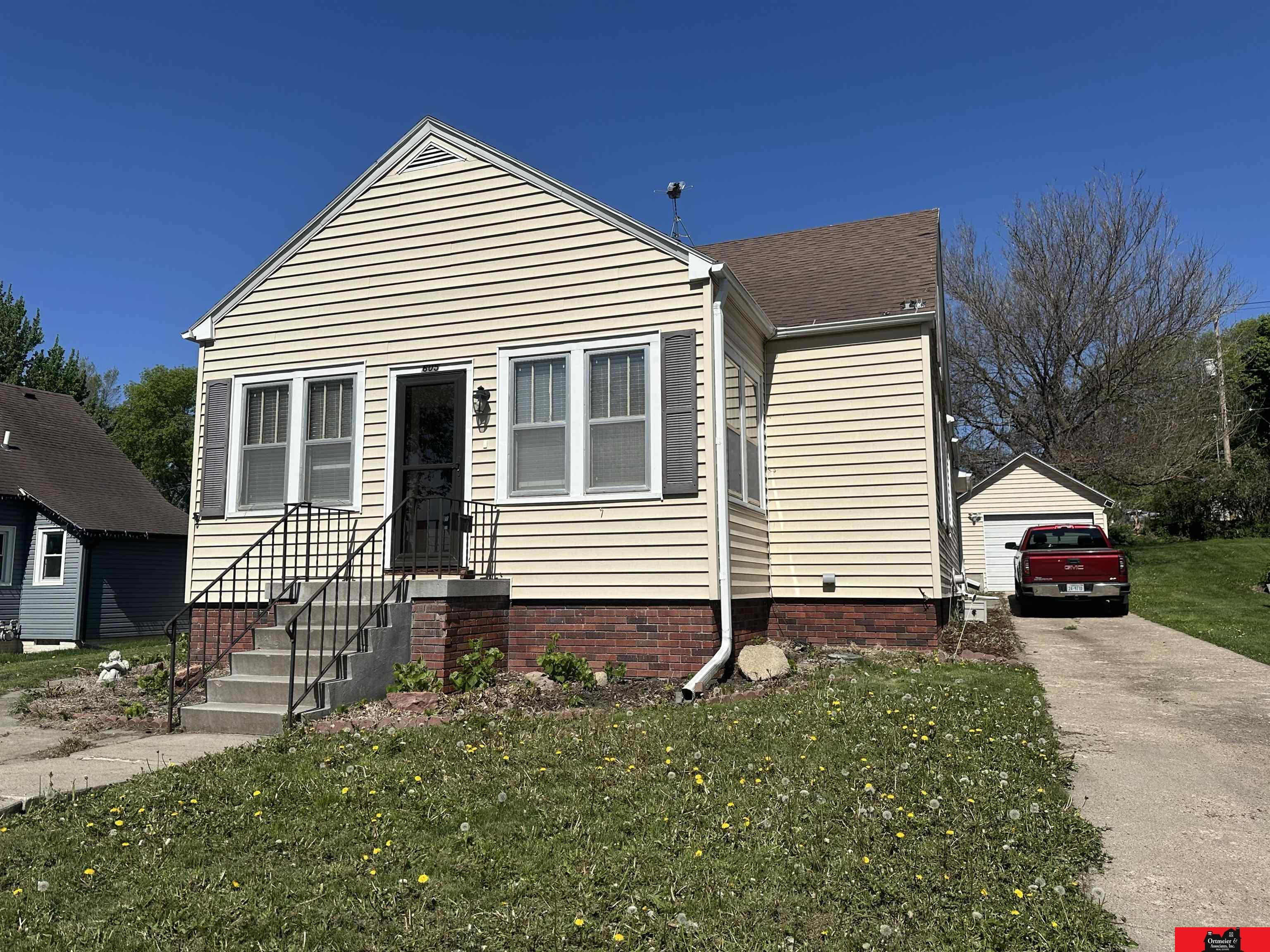 605 9th Street