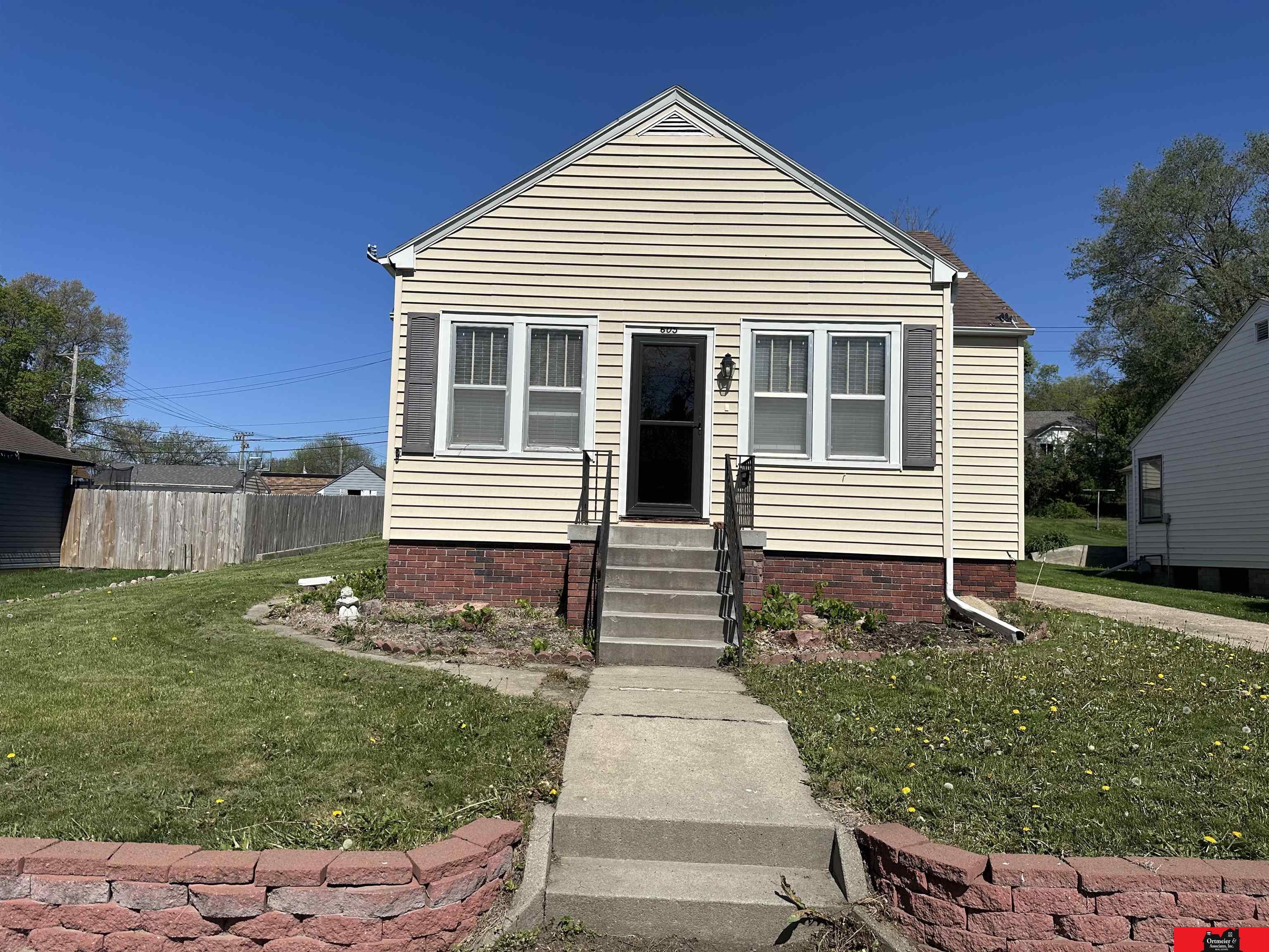 605 9th Street