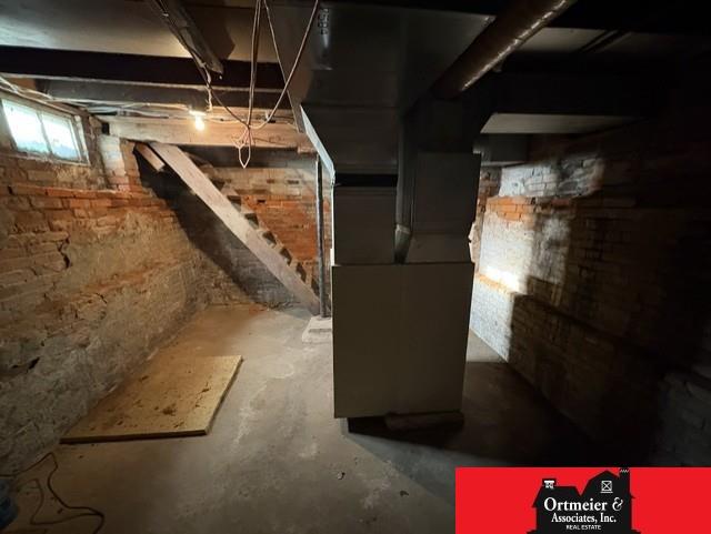 105 S Monroe Street