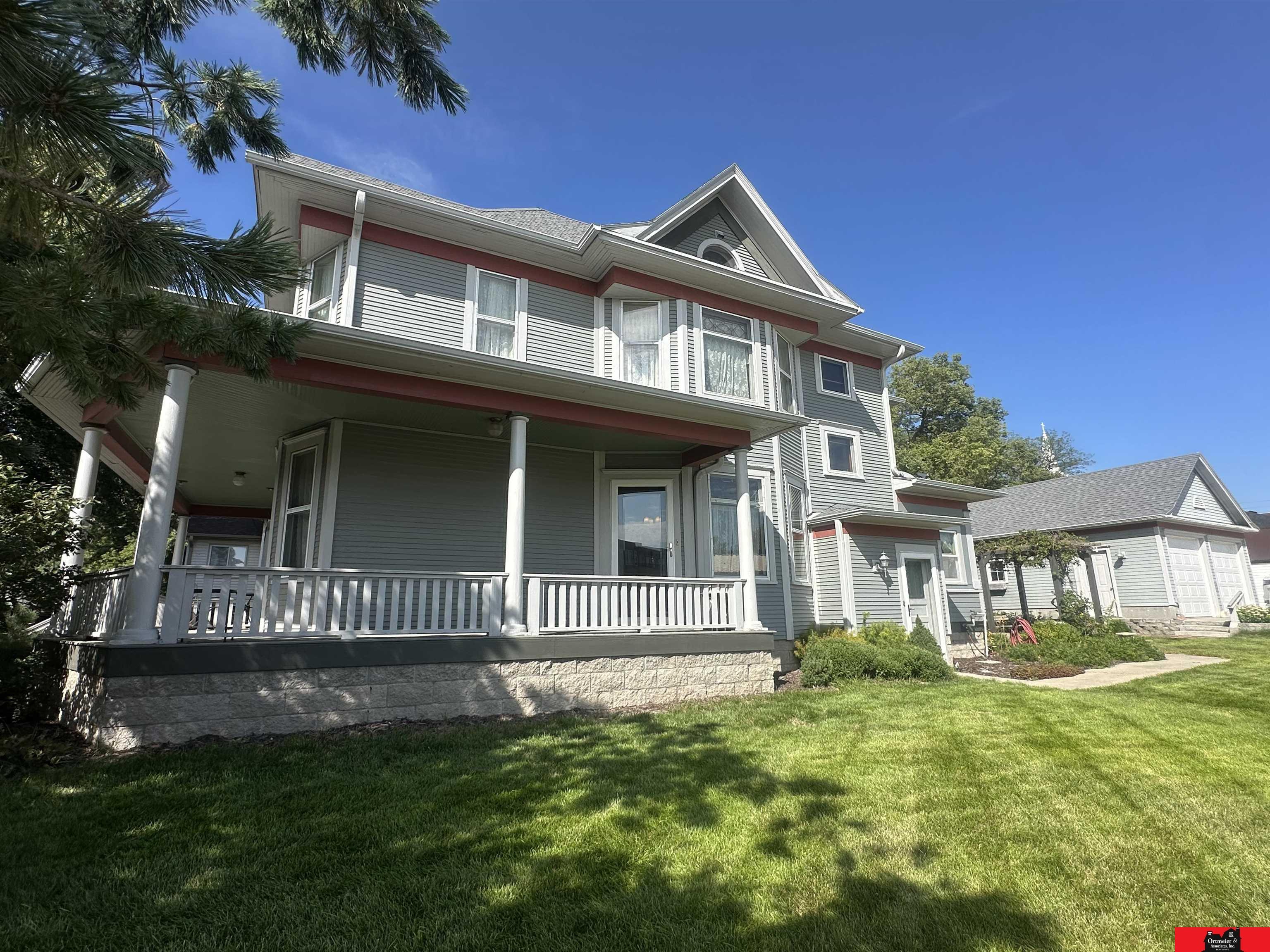 240 N Colfax Street