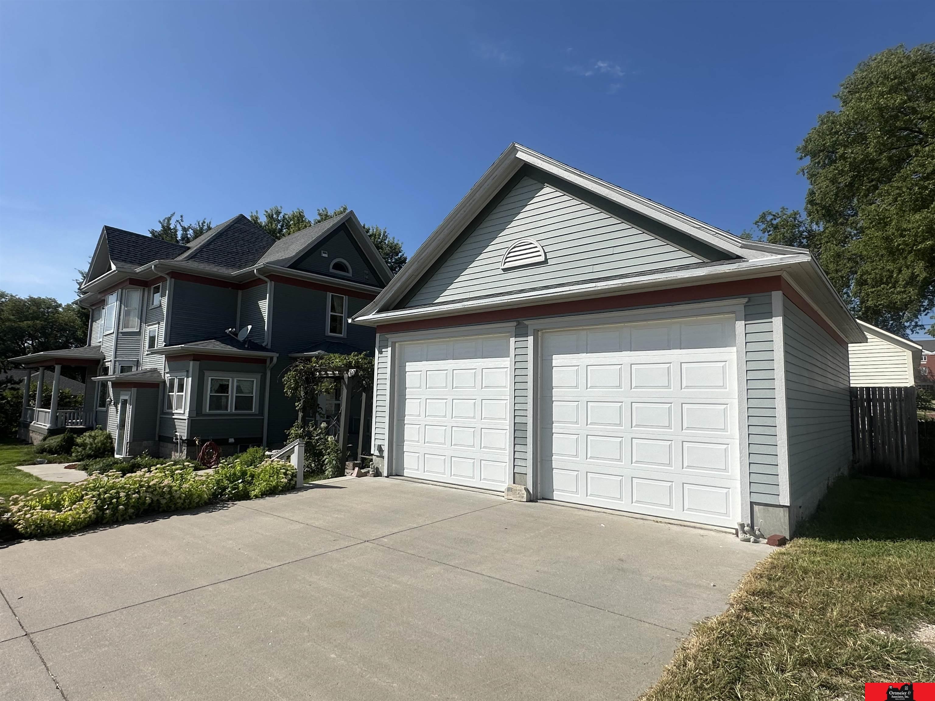240 N Colfax Street
