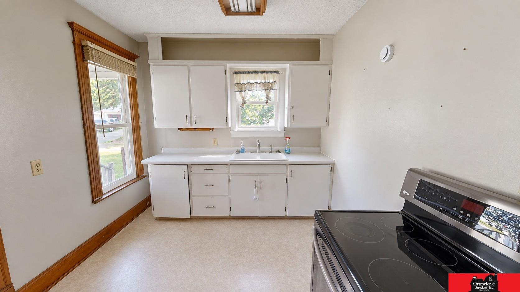 466 S Monitor Street