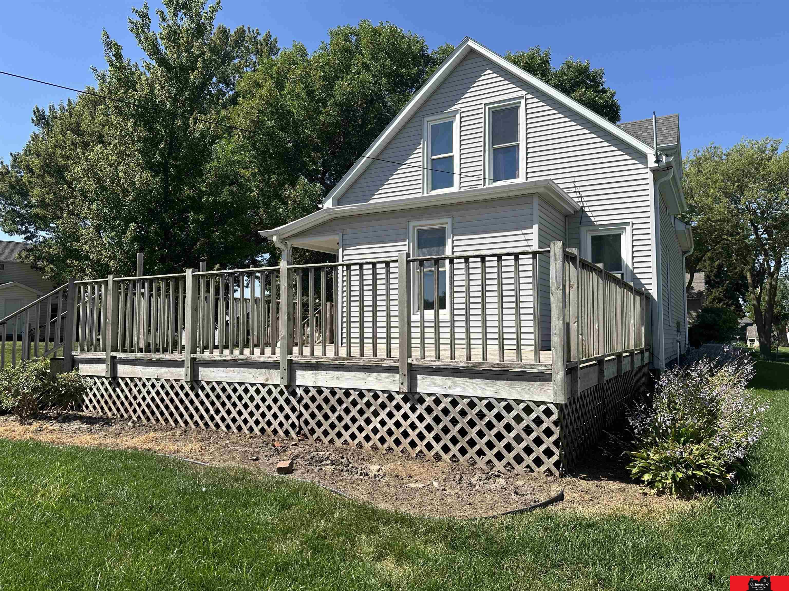 466 S Monitor Street