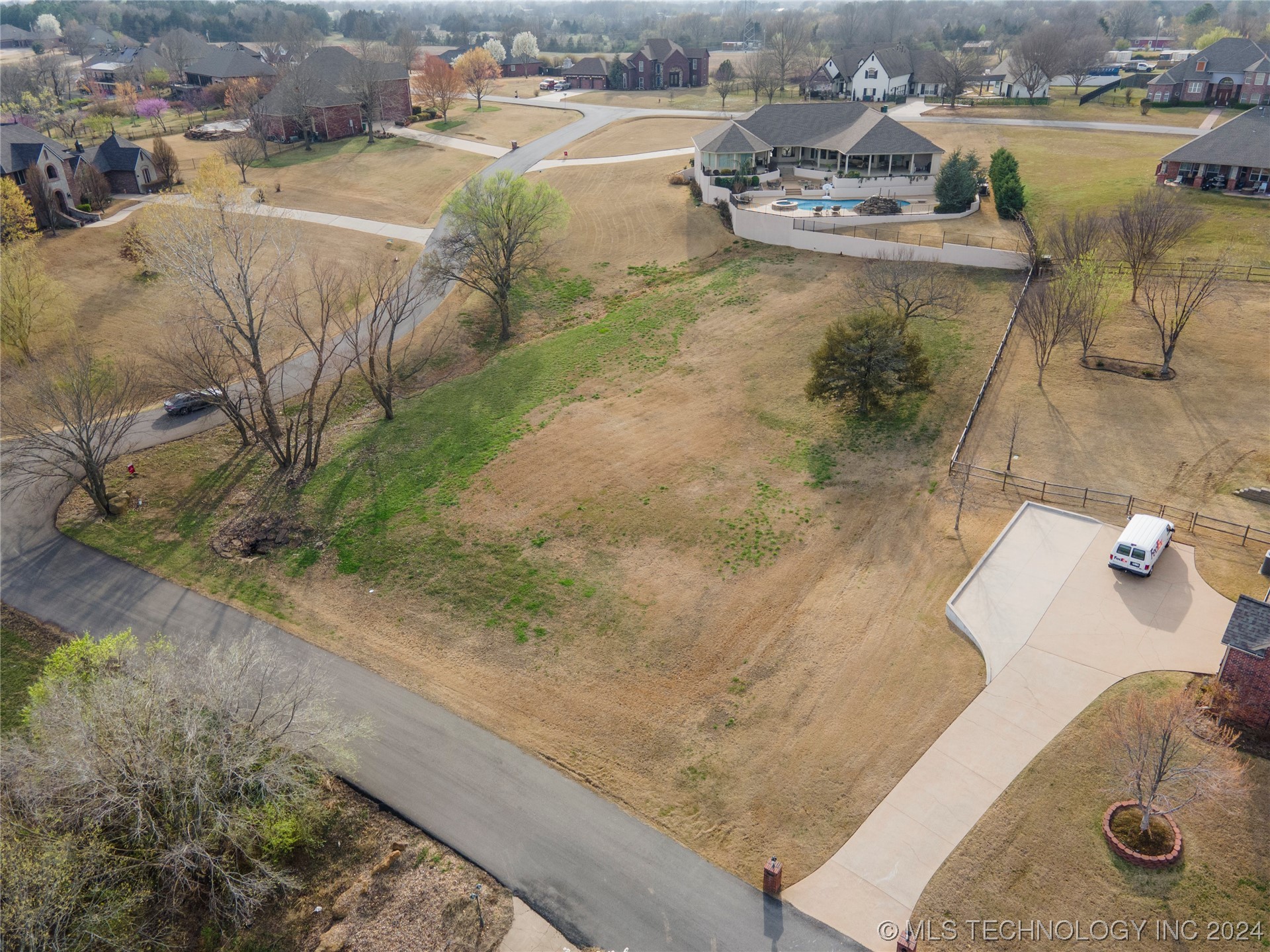 S 283rd East Avenue